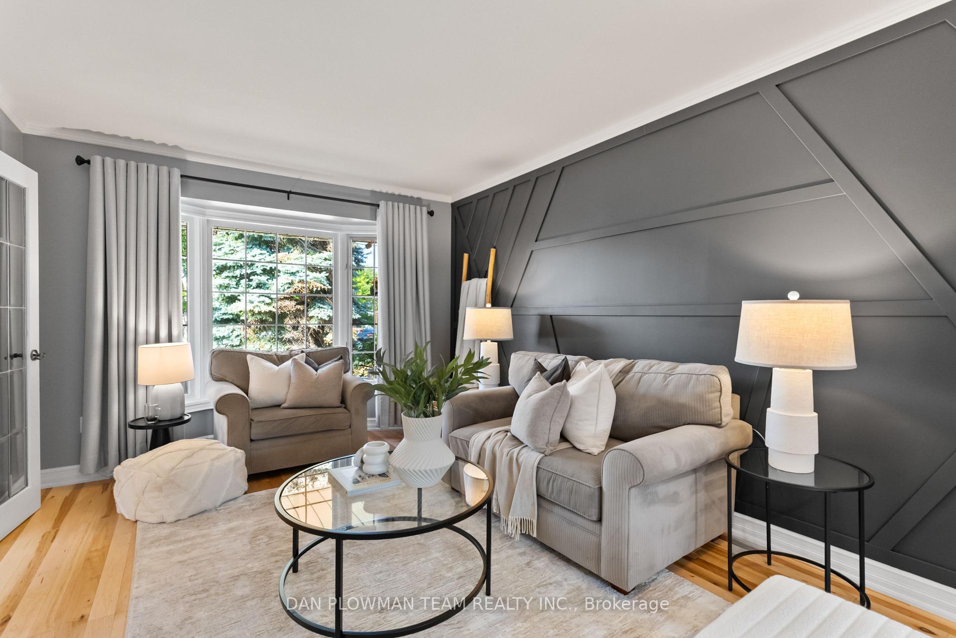 Photo 3 of 18 Headlands Crescent, Whitby, Rolling Acres — HOMEH