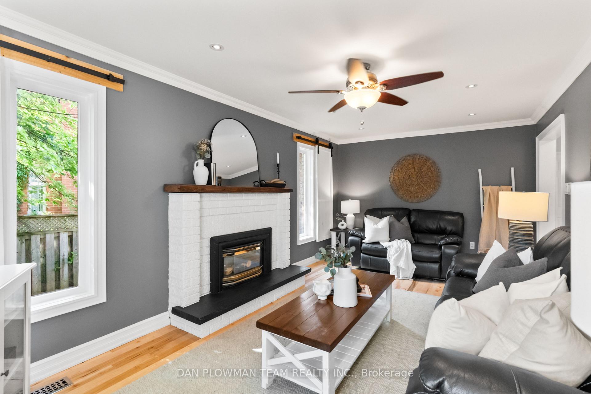 Photo 16 of 18 Headlands Crescent, Whitby, Rolling Acres — HOMEH