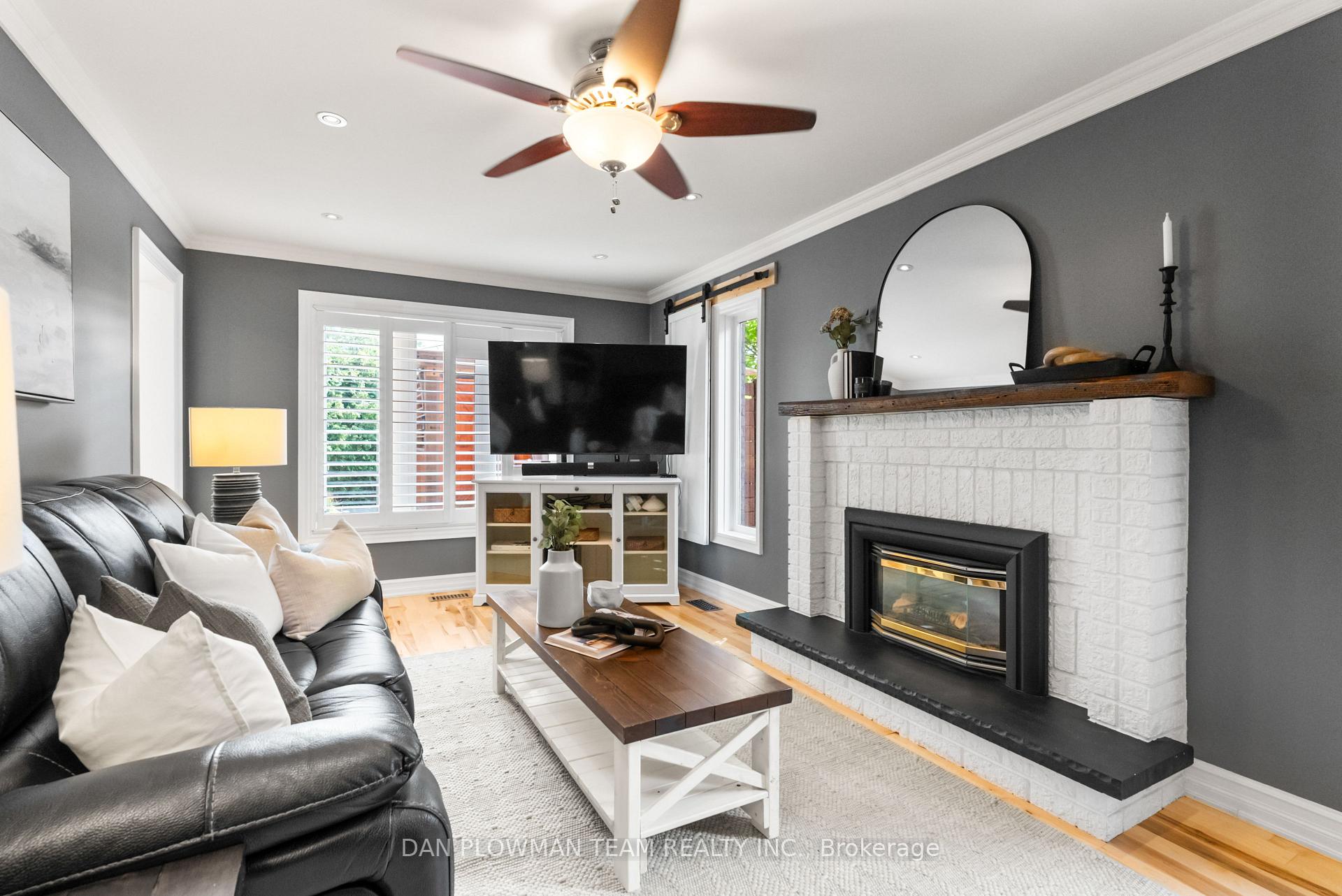 Photo 18 of 18 Headlands Crescent, Whitby, Rolling Acres — HOMEH