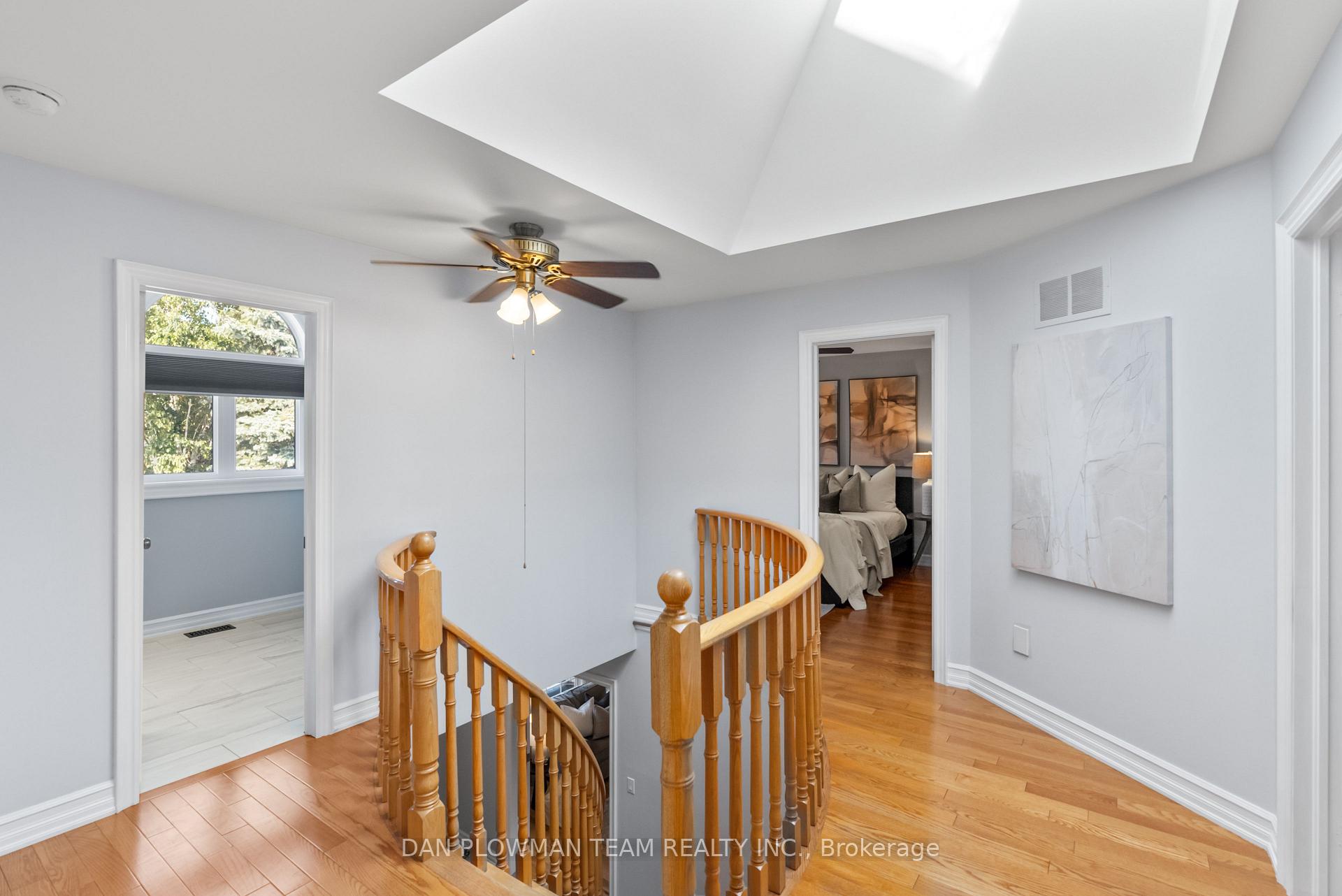 Photo 21 of 18 Headlands Crescent, Whitby, Rolling Acres — HOMEH