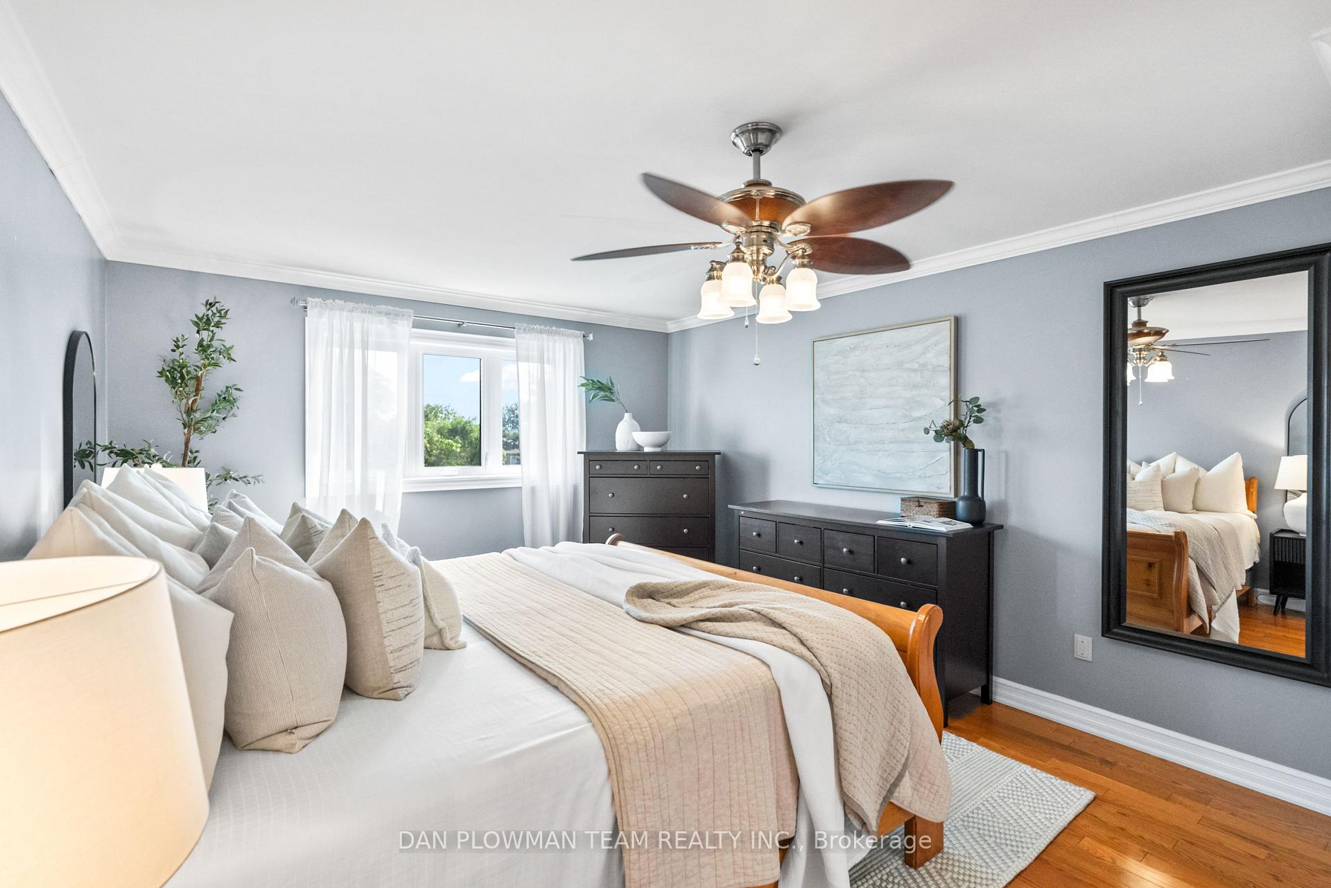 Photo 23 of 18 Headlands Crescent, Whitby, Rolling Acres — HOMEH