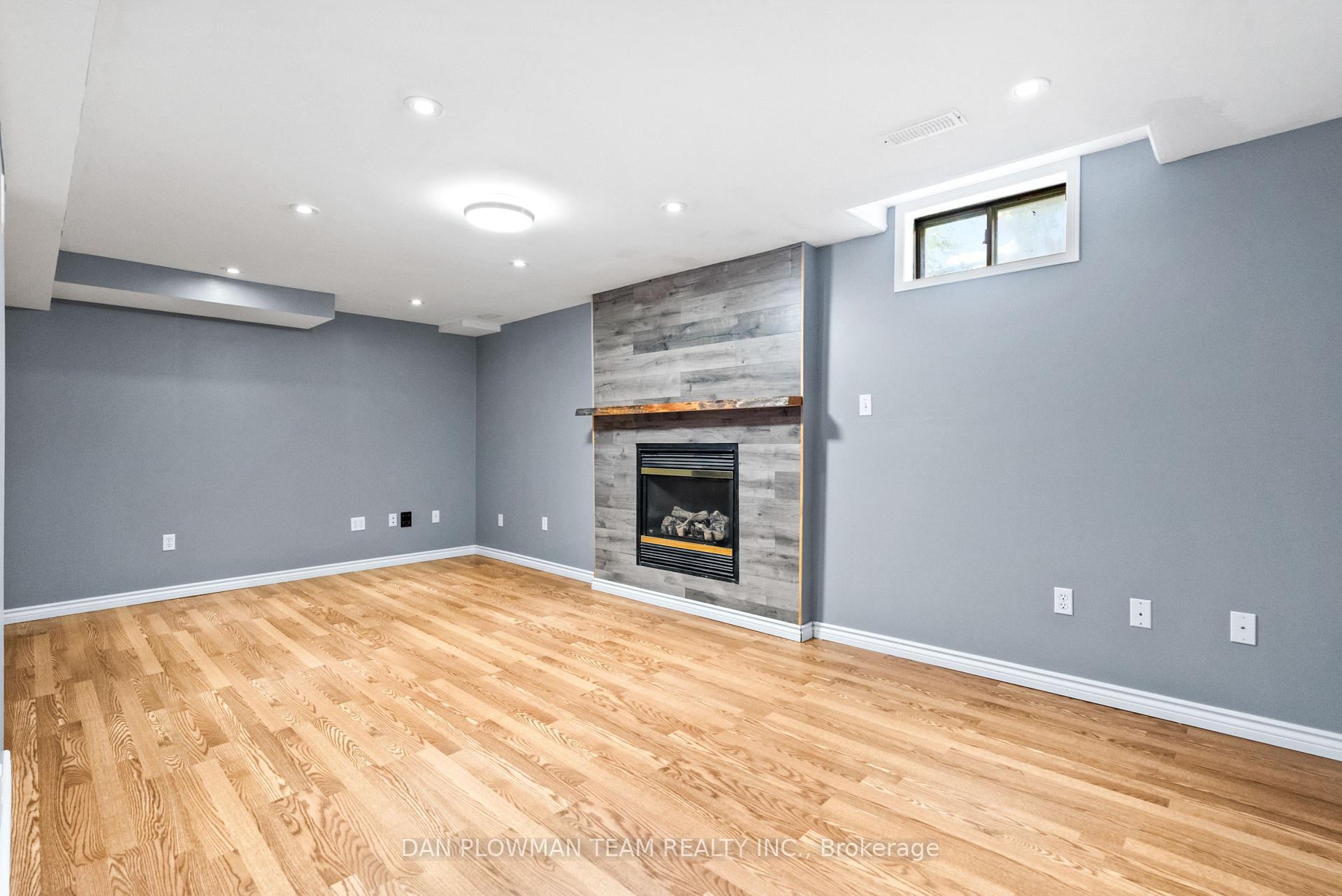 Photo 34 of 18 Headlands Crescent, Whitby, Rolling Acres — HOMEH