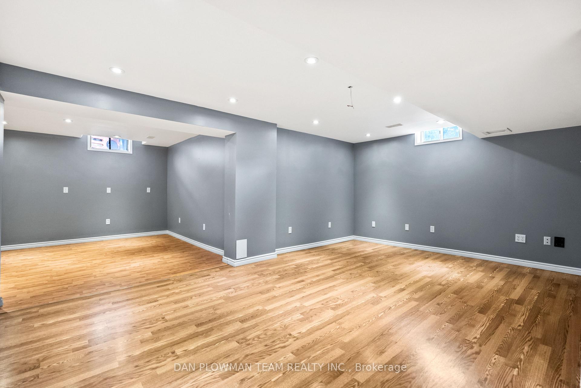 Photo 36 of 18 Headlands Crescent, Whitby, Rolling Acres — HOMEH