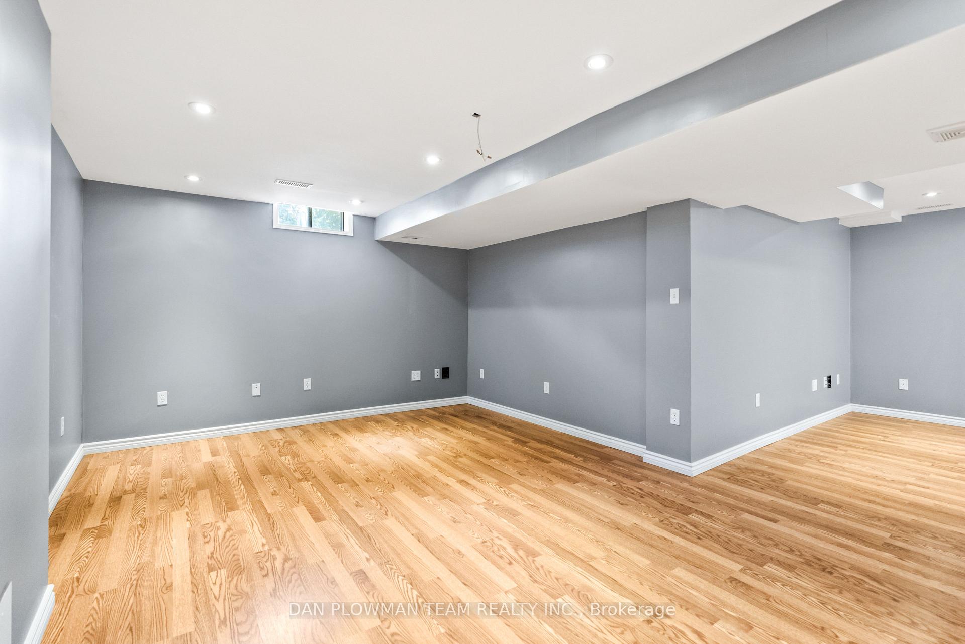 Photo 37 of 18 Headlands Crescent, Whitby, Rolling Acres — HOMEH