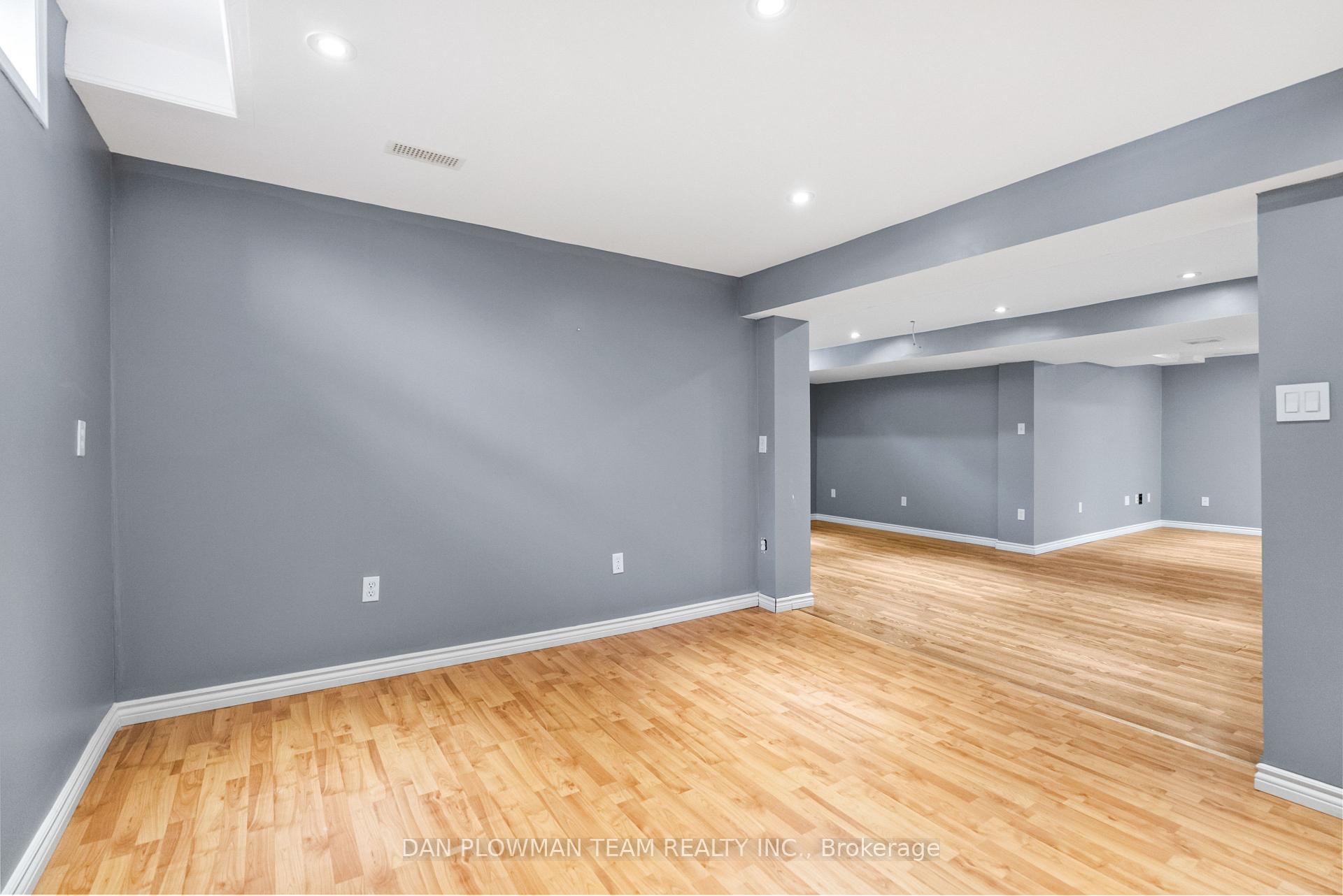 Photo 38 of 18 Headlands Crescent, Whitby, Rolling Acres — HOMEH