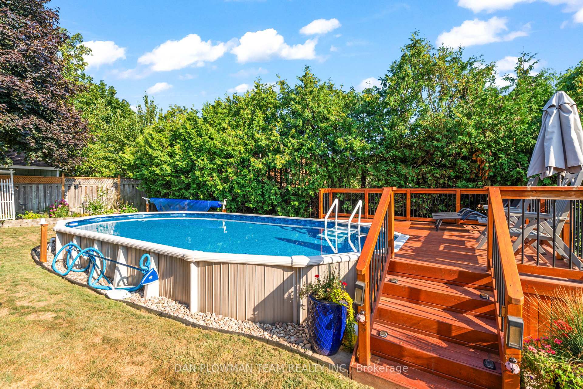 Photo 42 of 18 Headlands Crescent, Whitby, Rolling Acres — HOMEH
