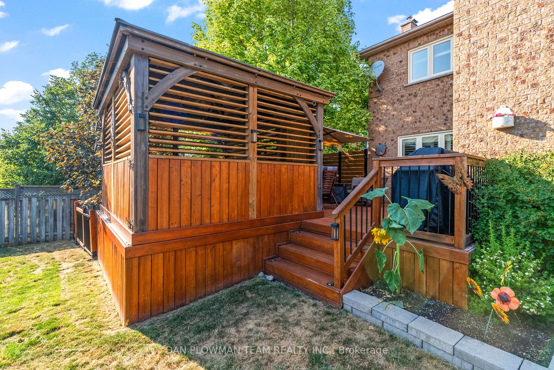 Photo 43 of 18 Headlands Crescent, Whitby, Rolling Acres — HOMEH