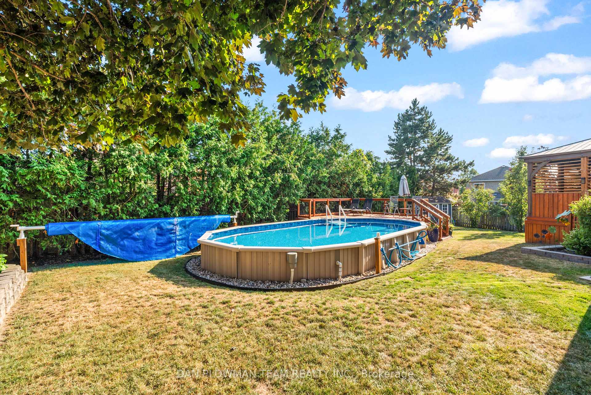 Photo 46 of 18 Headlands Crescent, Whitby, Rolling Acres — HOMEH