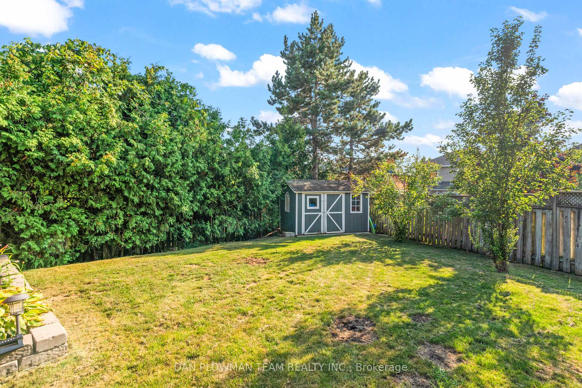 Photo 47 of 18 Headlands Crescent, Whitby, Rolling Acres — HOMEH