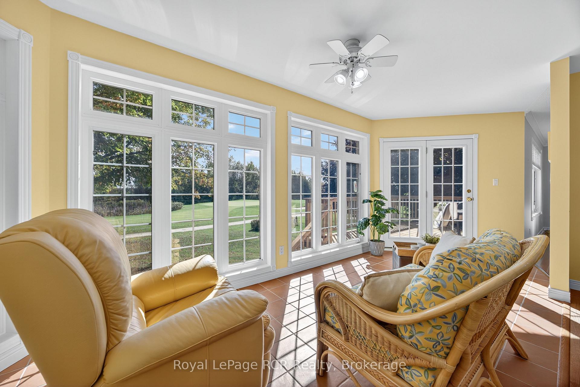 Photo 9 of 68 Fairway Crescent, Wasaga Beach — HOMEH