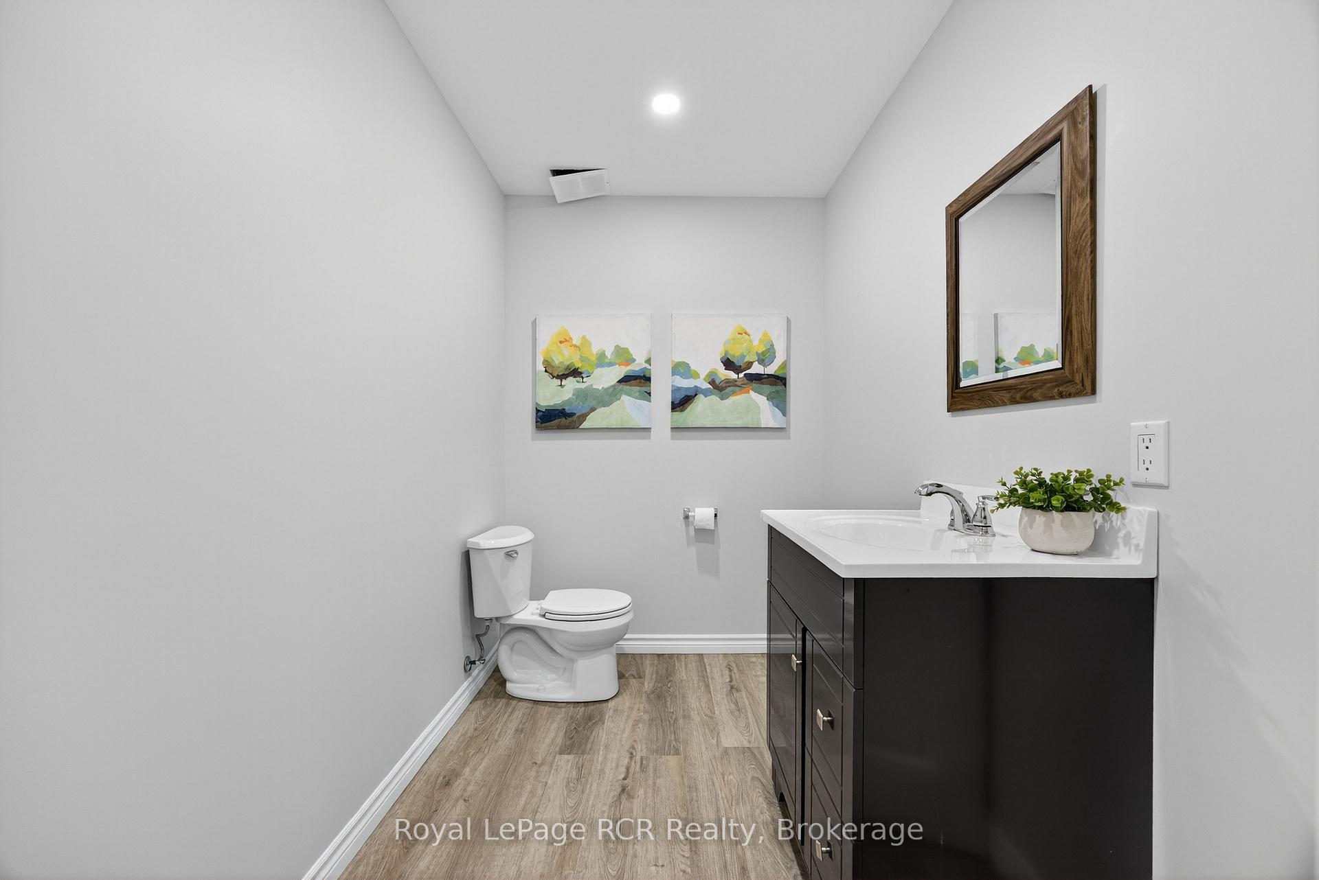 Photo 20 of 68 Fairway Crescent, Wasaga Beach — HOMEH