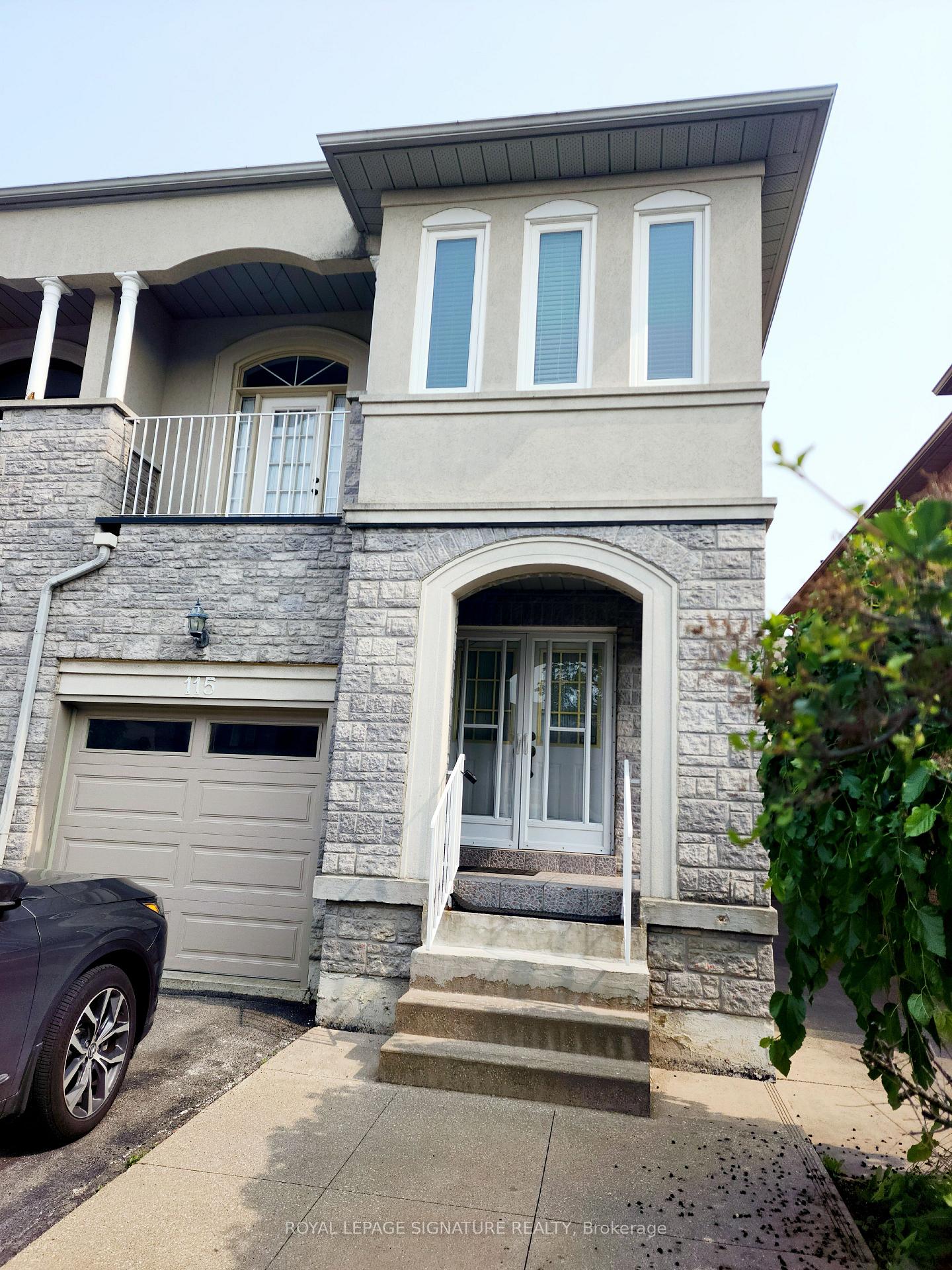 Front of 115 Blue Willow Drive