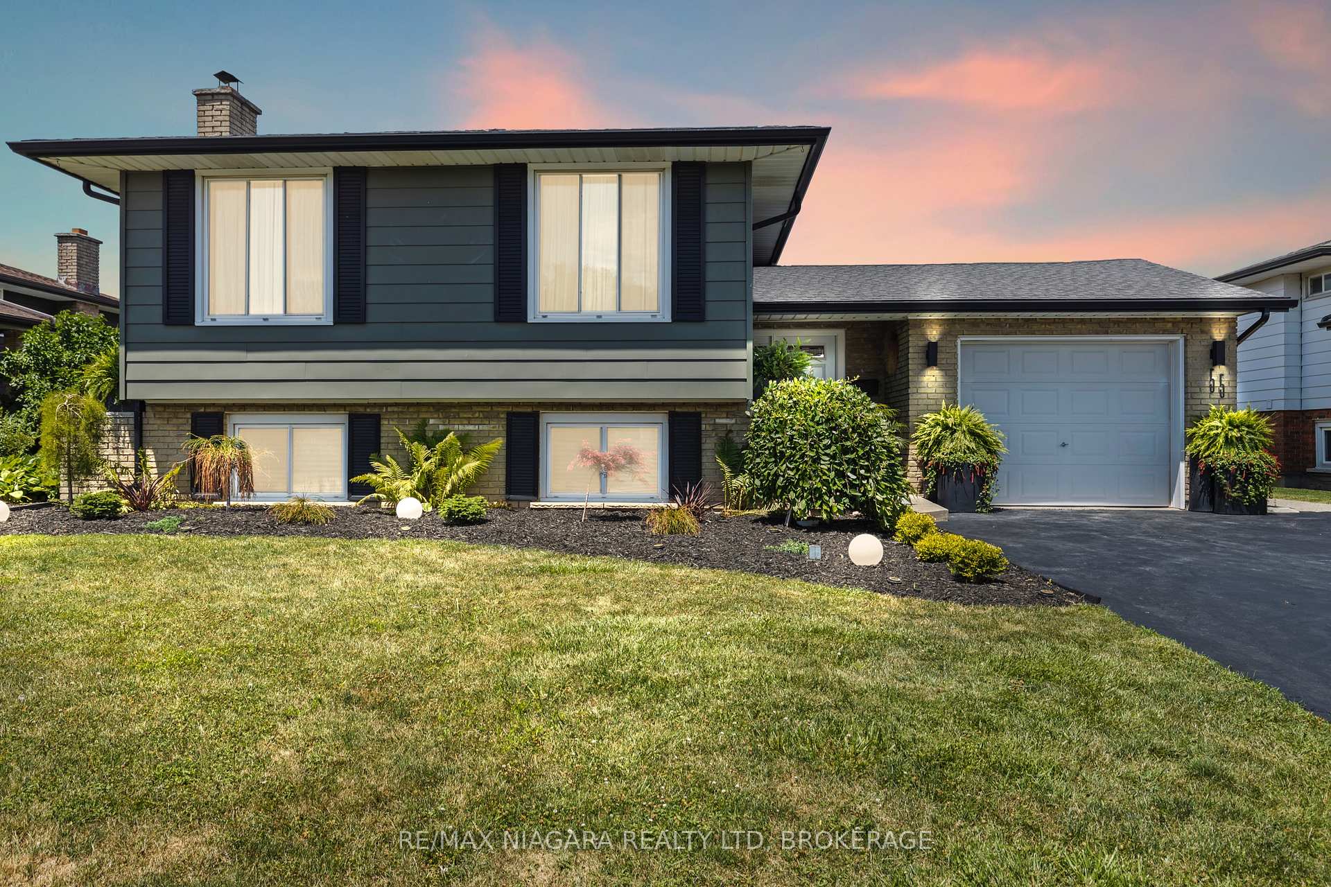 Photo 3 of 55 Robert Street, Welland, Lincoln/Crowland — HOMEH