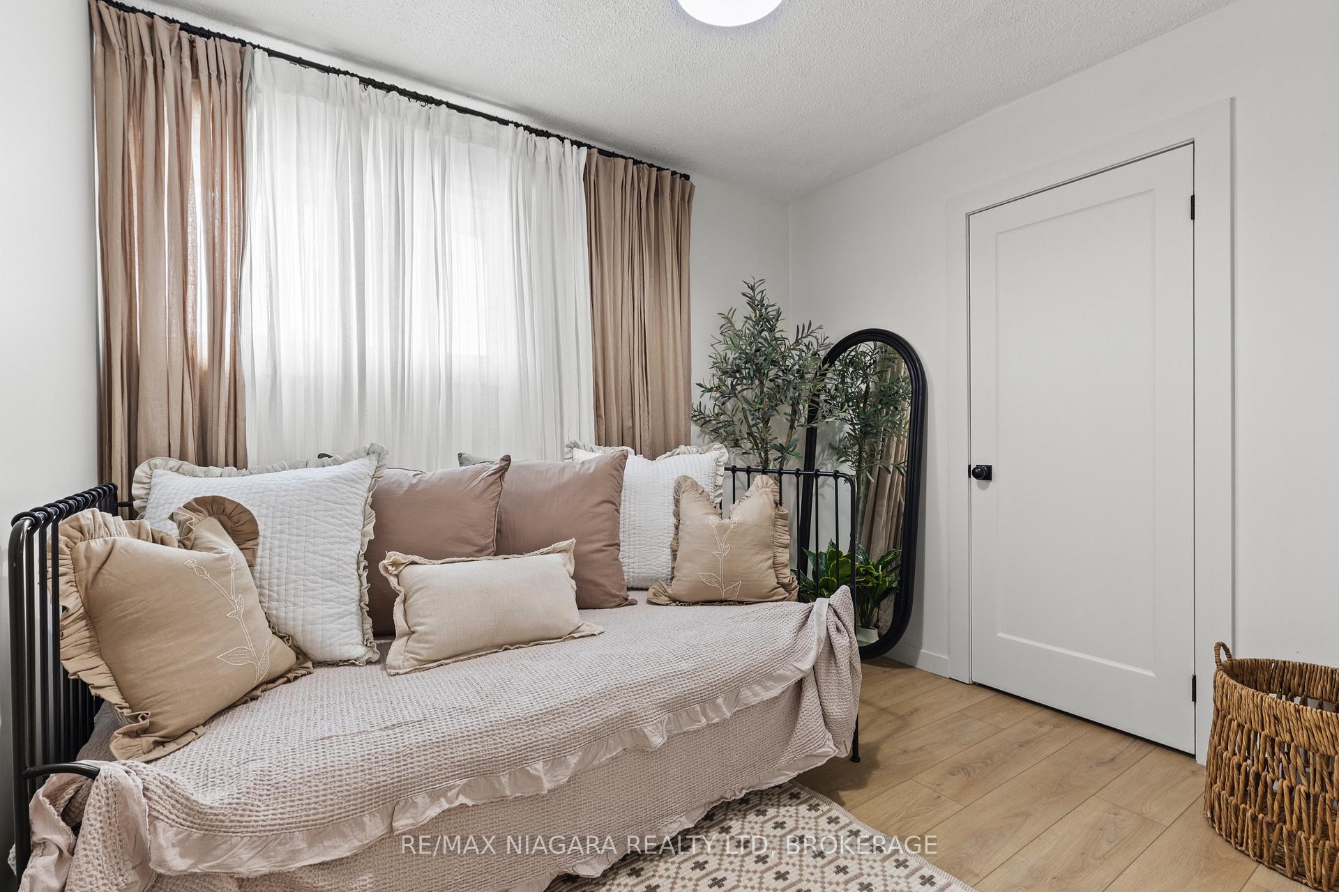 Photo 31 of 55 Robert Street, Welland, Lincoln/Crowland — HOMEH