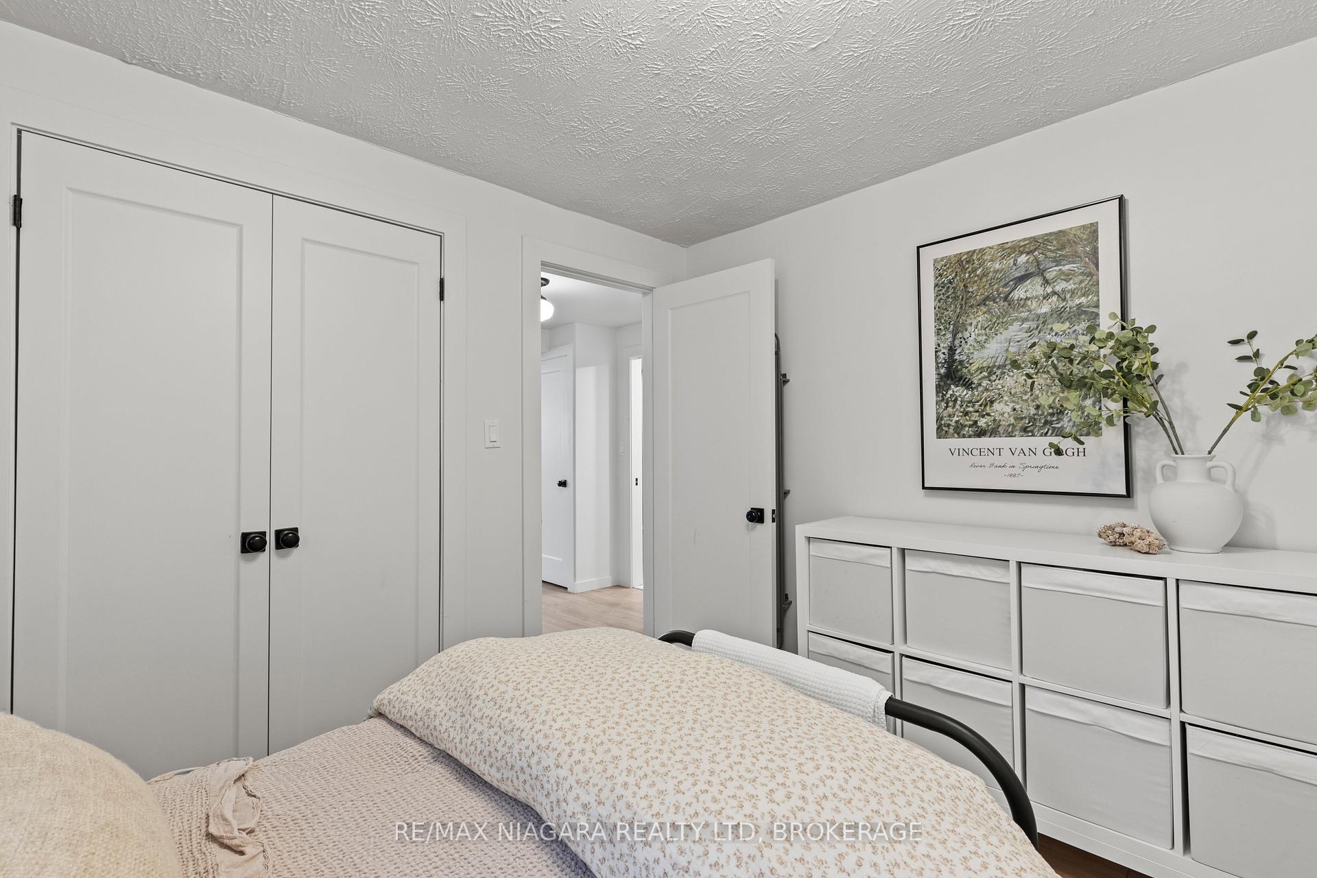 Photo 40 of 55 Robert Street, Welland, Lincoln/Crowland — HOMEH