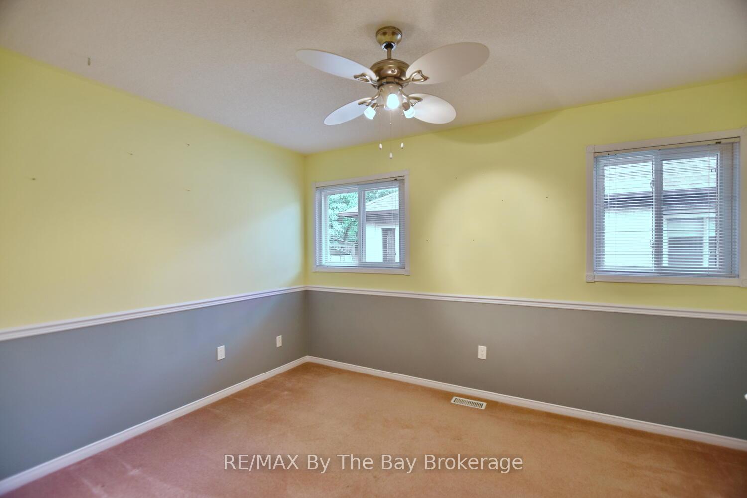 Photo 20 of 38 Timberland Crescent, Wasaga Beach — HOMEH