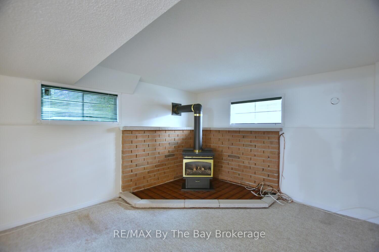 Photo 28 of 38 Timberland Crescent, Wasaga Beach — HOMEH