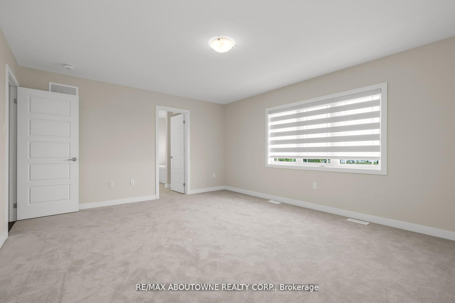 Photo 9 of 69 Starboard Crescent, Welland, Dain City — HOMEH