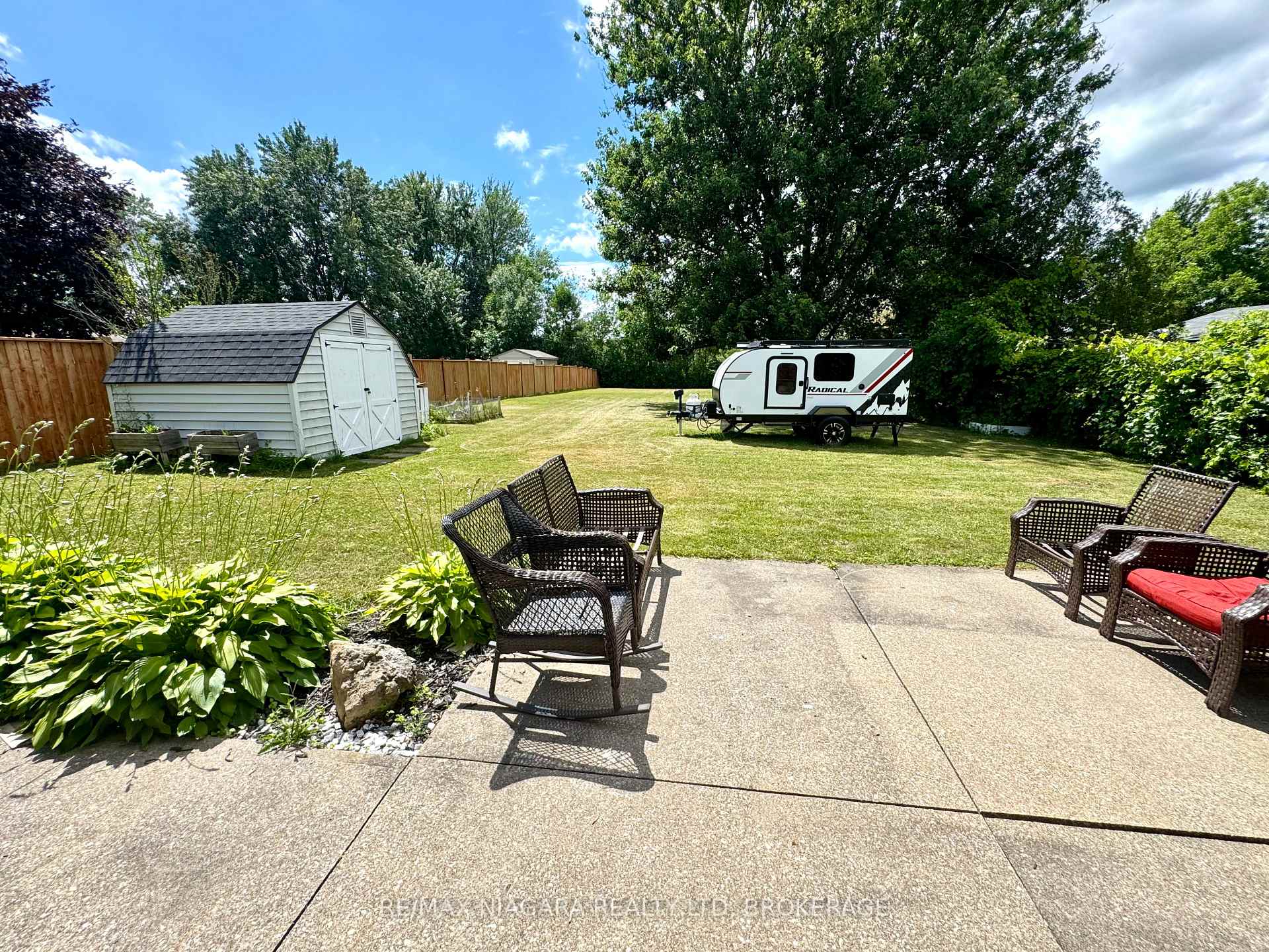 Photo 23 of 417 Clare Avenue, Welland, Prince Charles — HOMEH