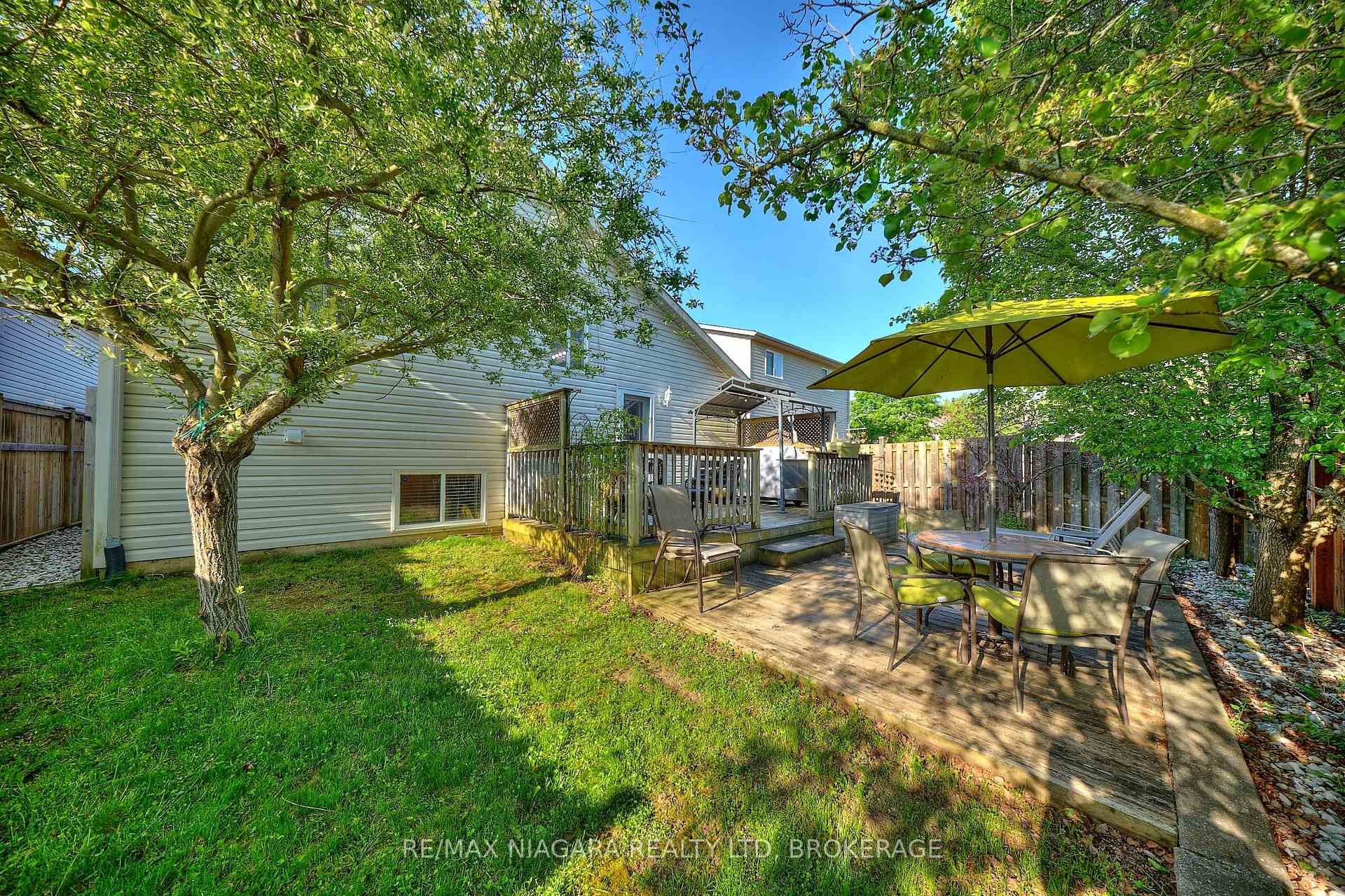 Photo 11 of 349 Lea Crescent, Welland, West Welland — HOMEH
