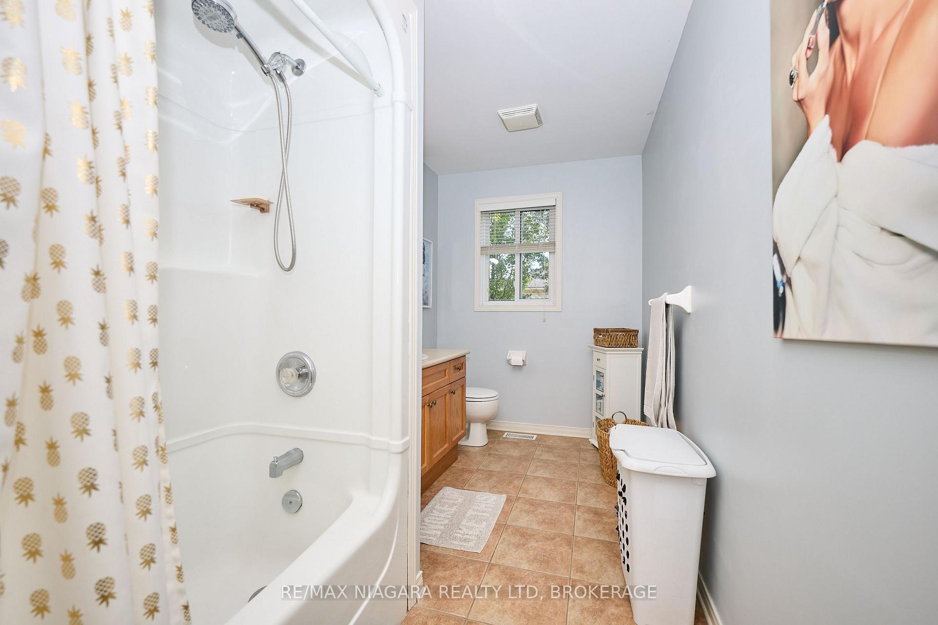 Photo 25 of 349 Lea Crescent, Welland, West Welland — HOMEH