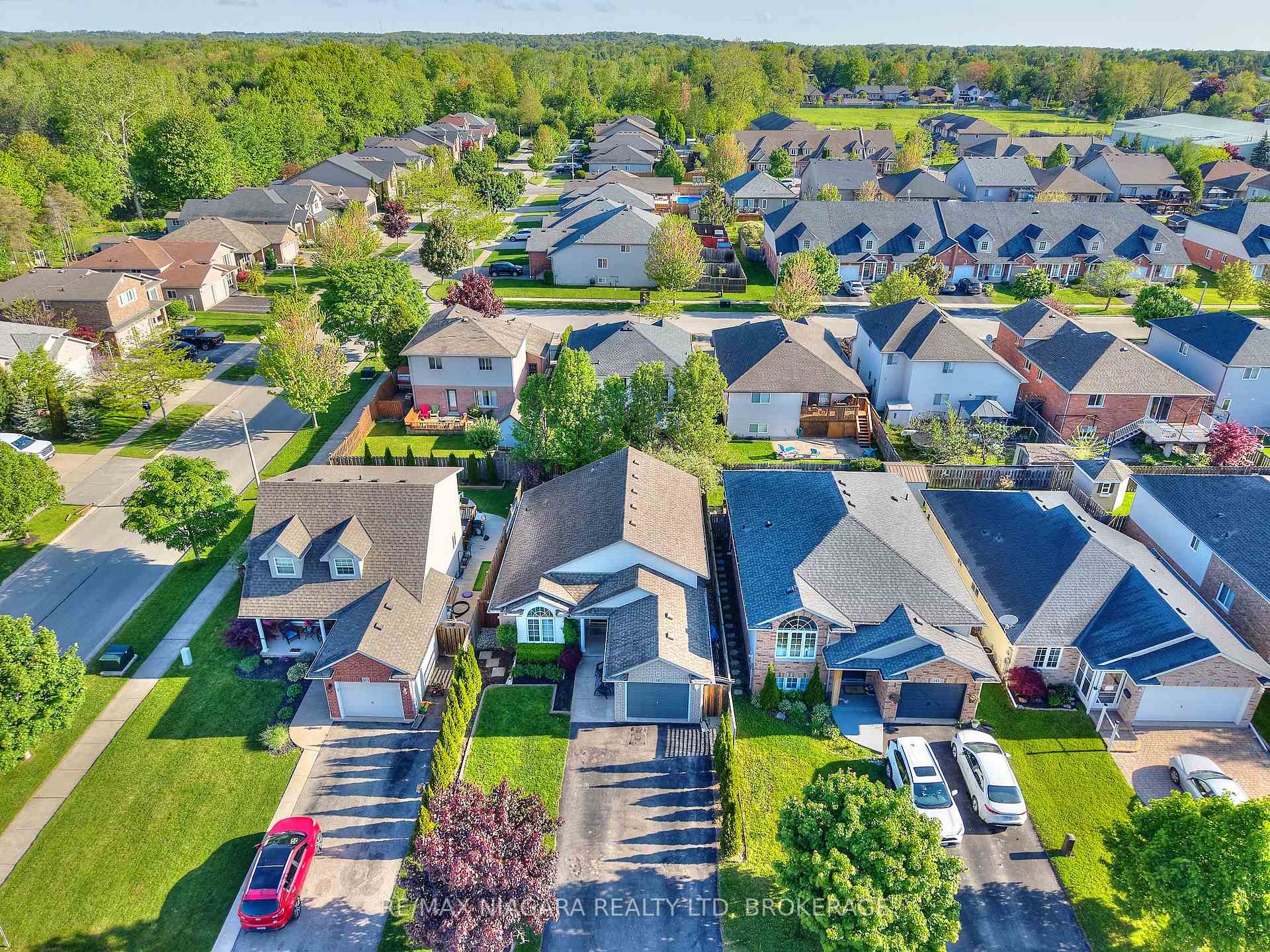 Photo 48 of 349 Lea Crescent, Welland, West Welland — HOMEH
