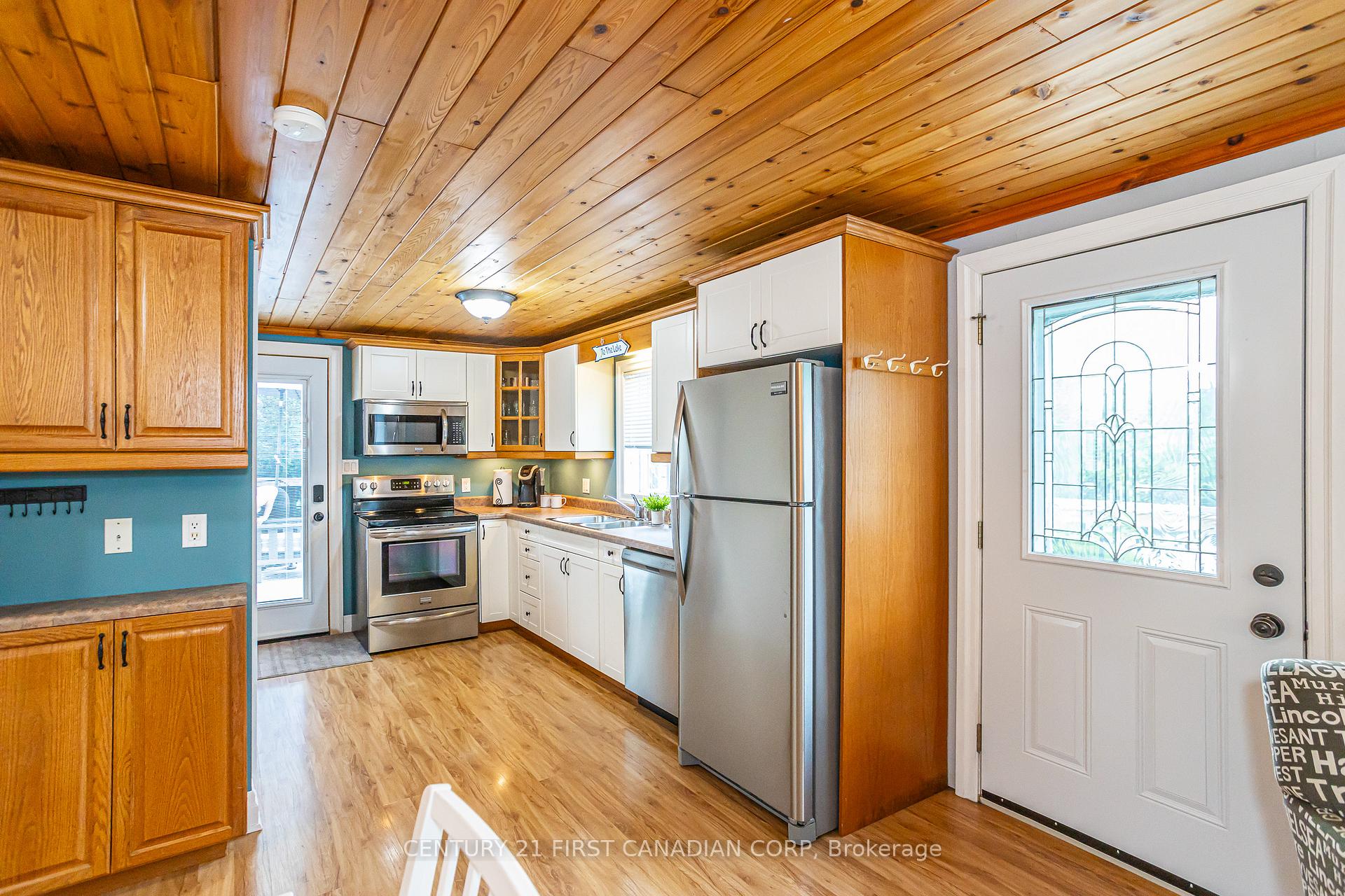 Photo 13 of 33822 Darryl Court, Bluewater, Hay — HOMEH