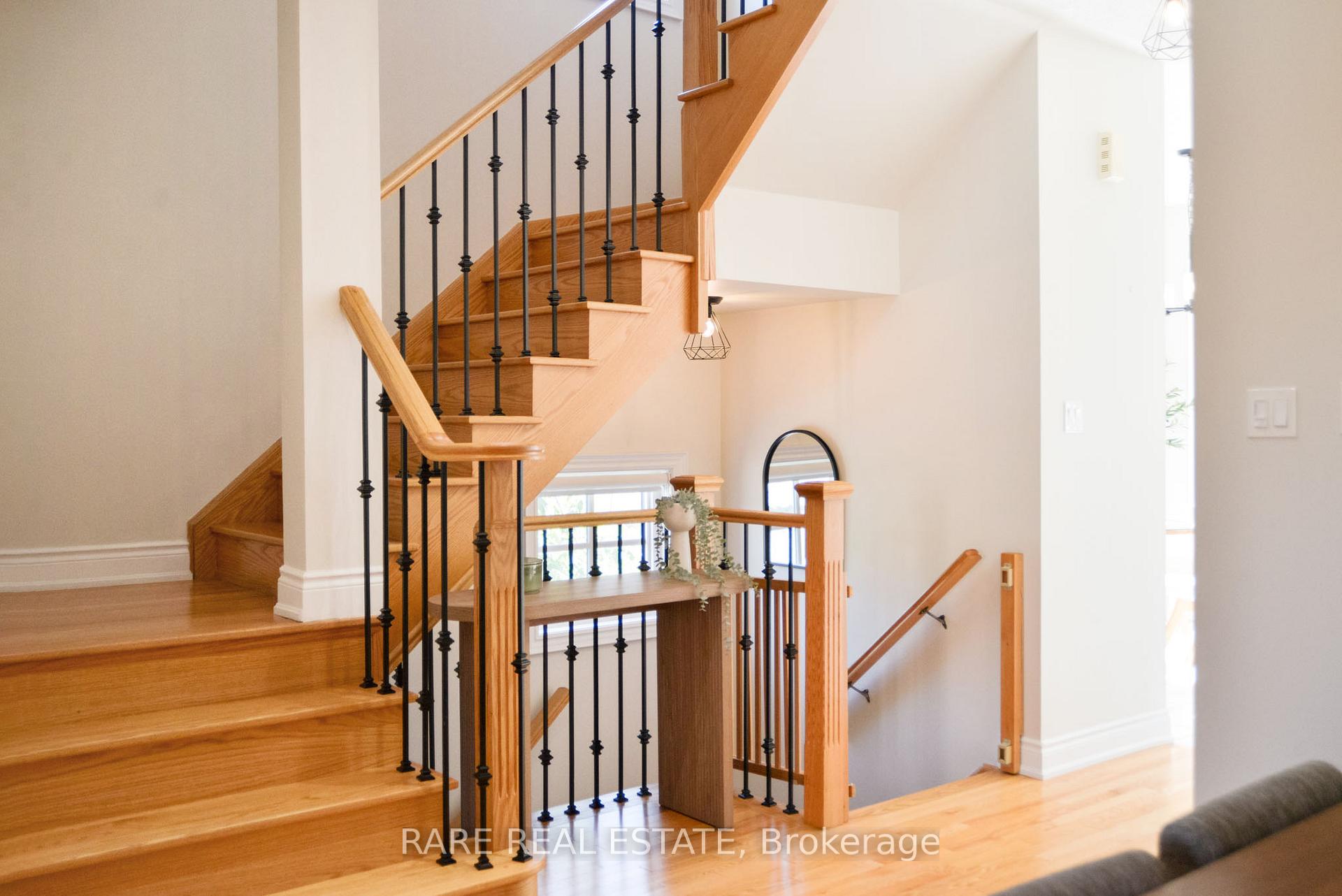 Photo 15 of Unit 35, 10 Porter Avenue W, Vaughan, West Woodbridge — HOMEH