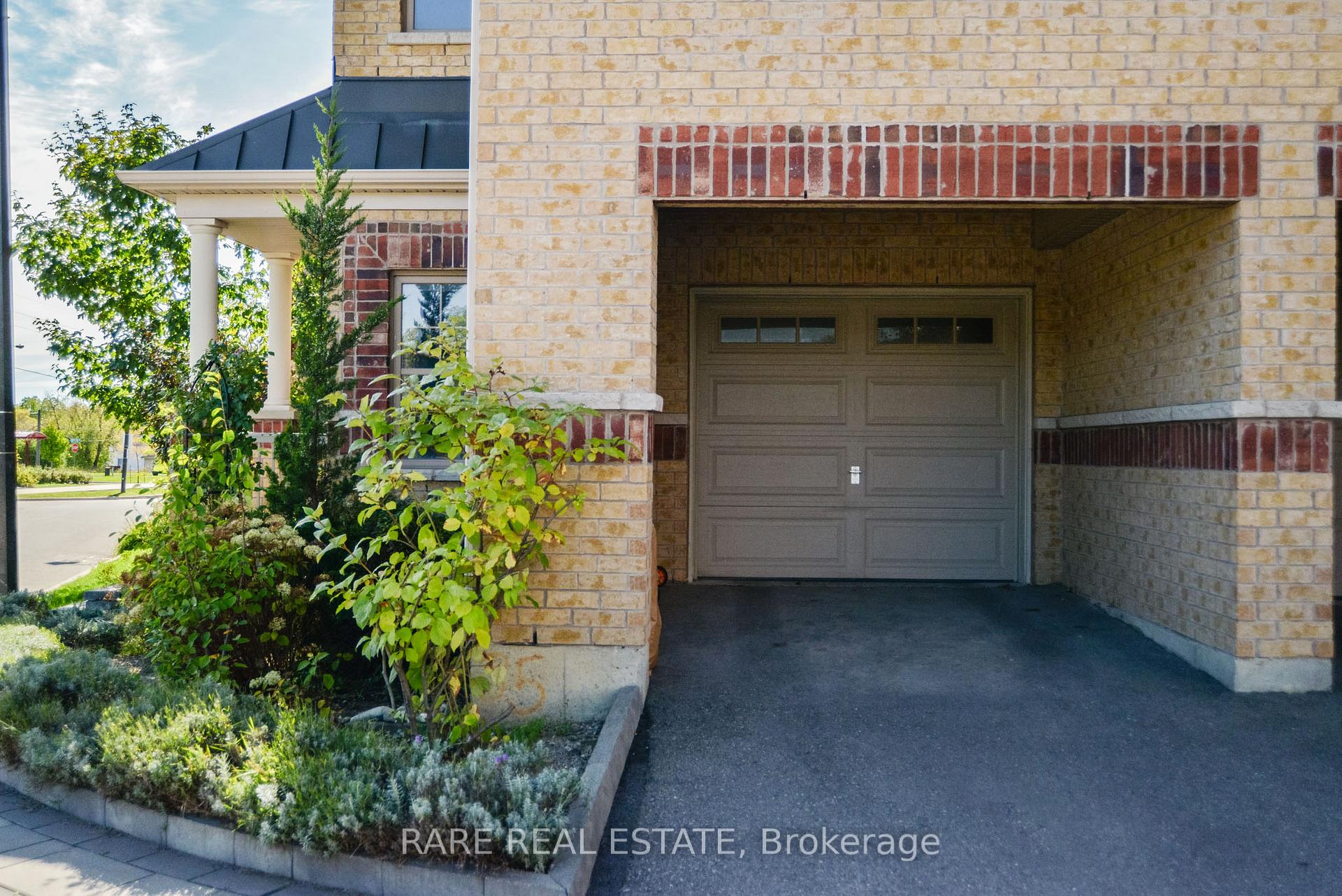 Photo 35 of Unit 35, 10 Porter Avenue W, Vaughan, West Woodbridge — HOMEH