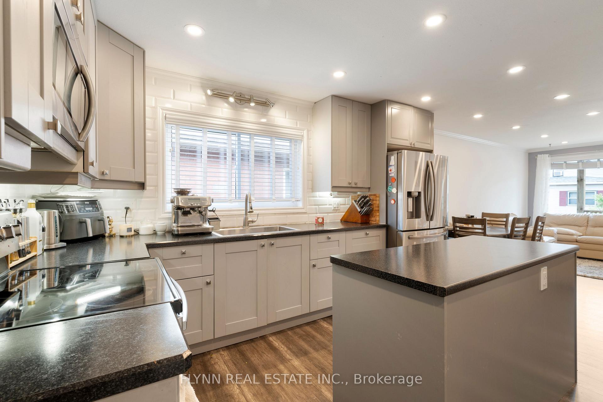 Photo 6 of 116 Elmview Street W, Welland, Prince Charles — HOMEH