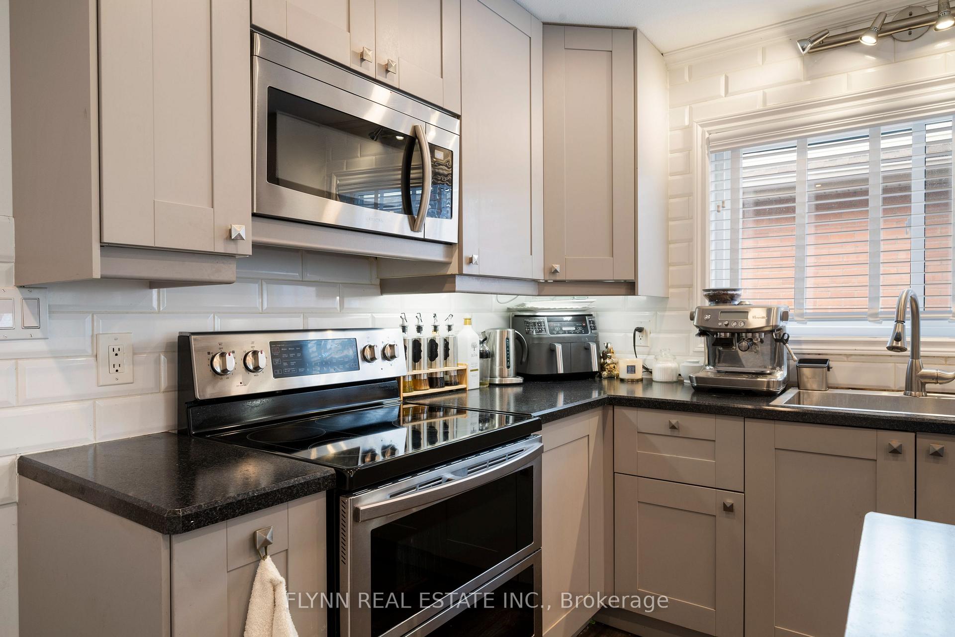 Photo 7 of 116 Elmview Street W, Welland, Prince Charles — HOMEH