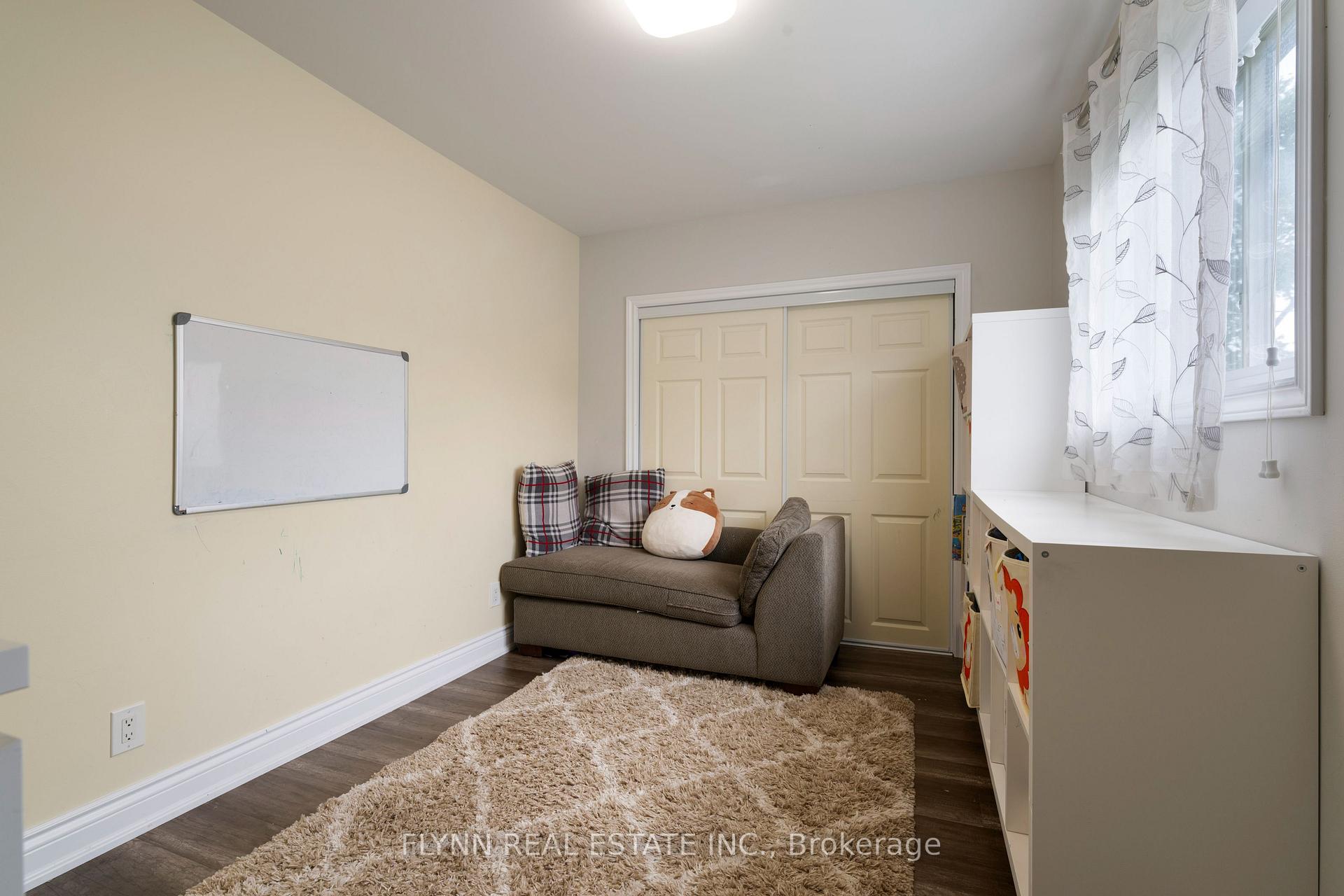 Photo 10 of 116 Elmview Street W, Welland, Prince Charles — HOMEH