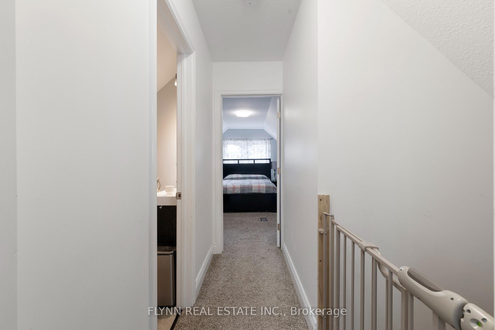 Photo 13 of 116 Elmview Street W, Welland, Prince Charles — HOMEH