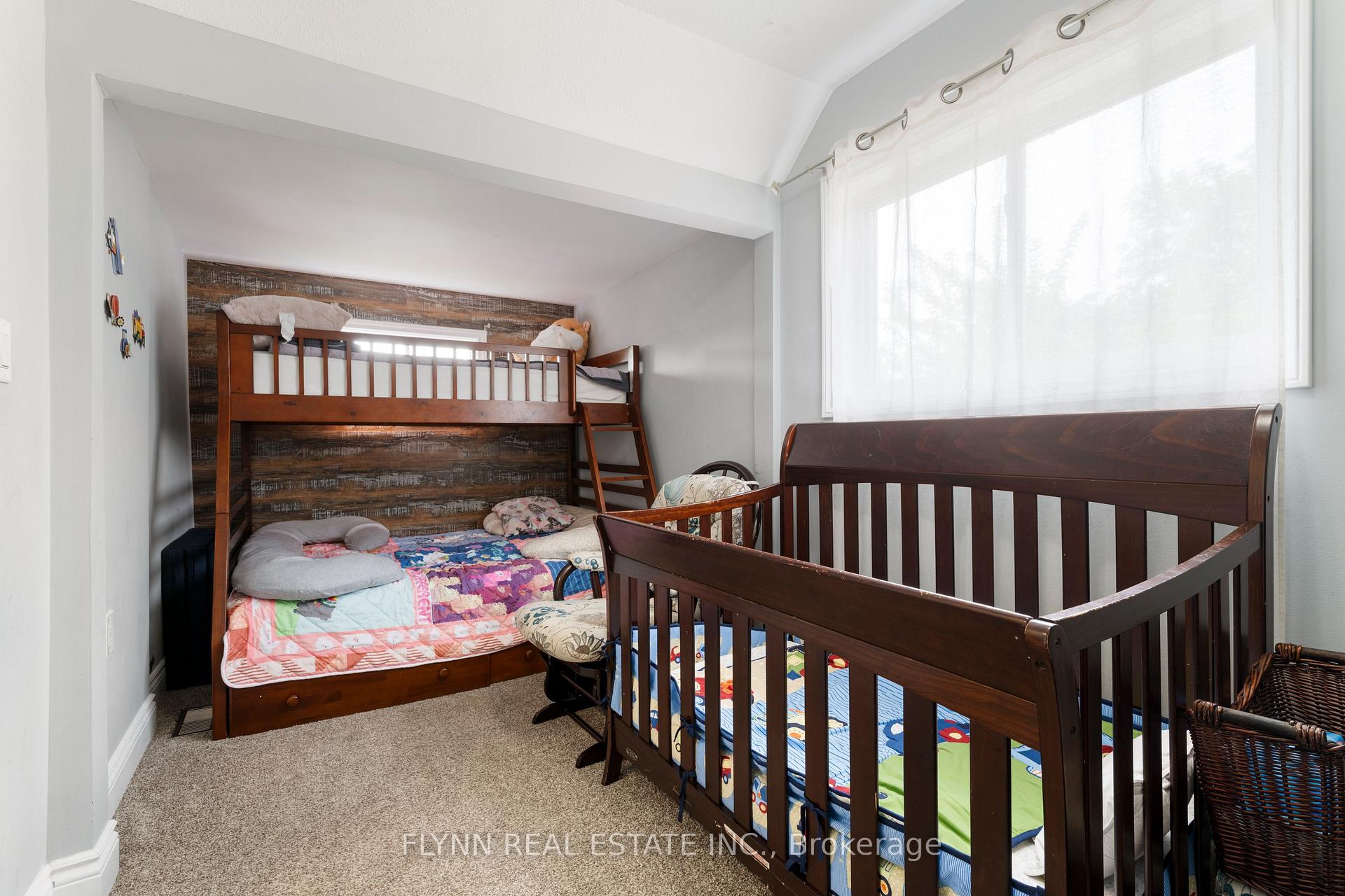 Photo 17 of 116 Elmview Street W, Welland, Prince Charles — HOMEH
