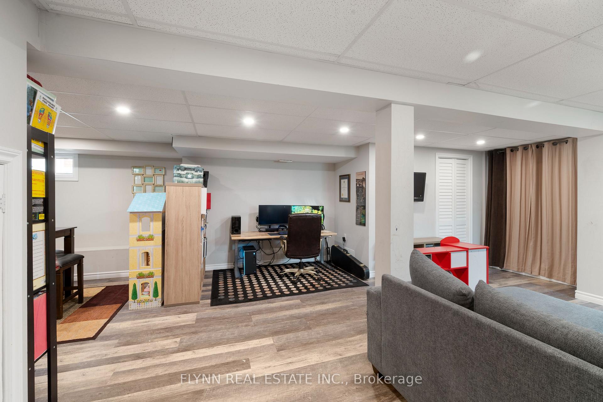Photo 19 of 116 Elmview Street W, Welland, Prince Charles — HOMEH