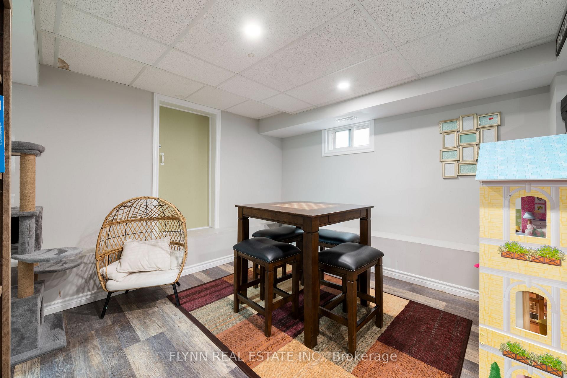Photo 25 of 116 Elmview Street W, Welland, Prince Charles — HOMEH