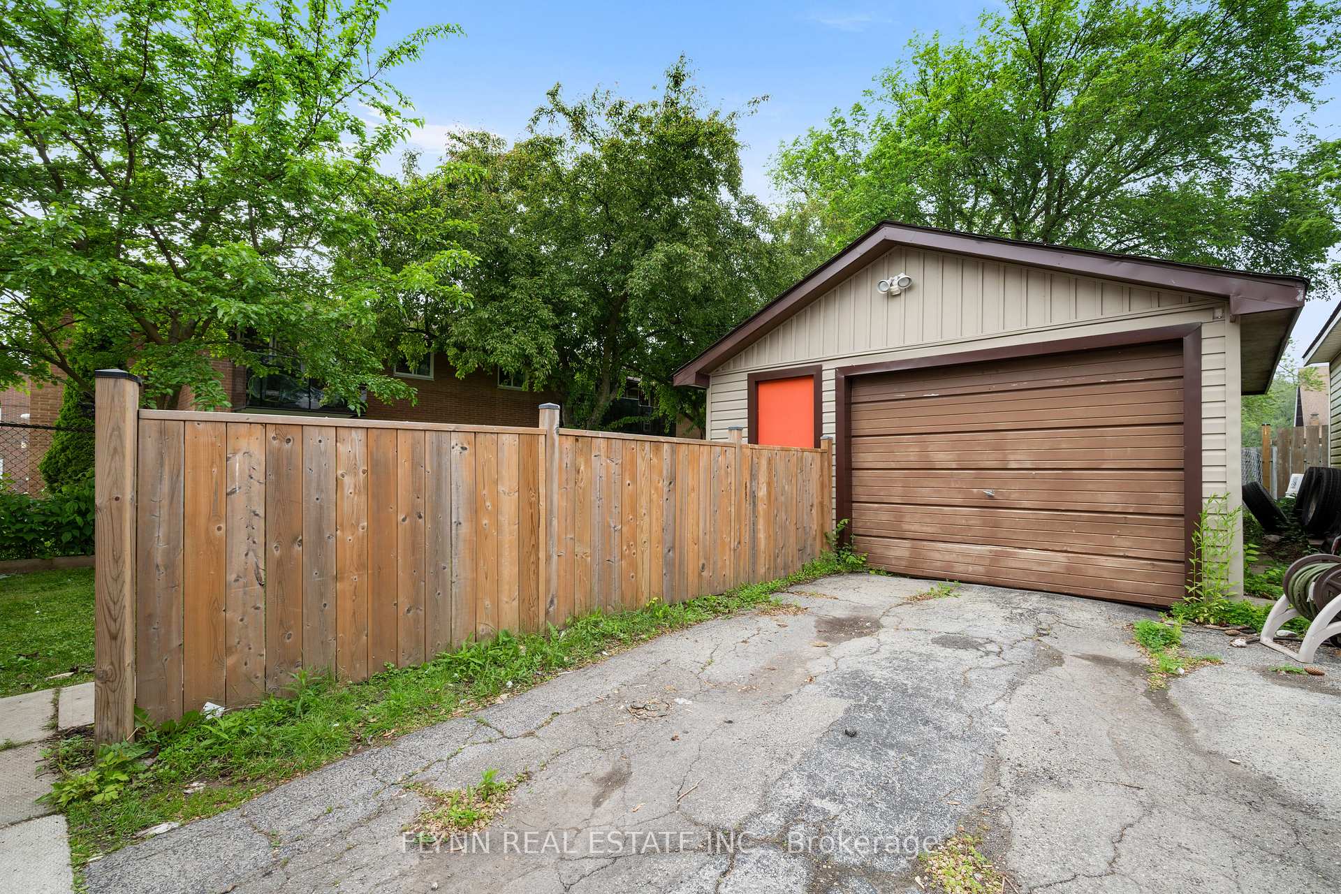 Photo 30 of 116 Elmview Street W, Welland, Prince Charles — HOMEH