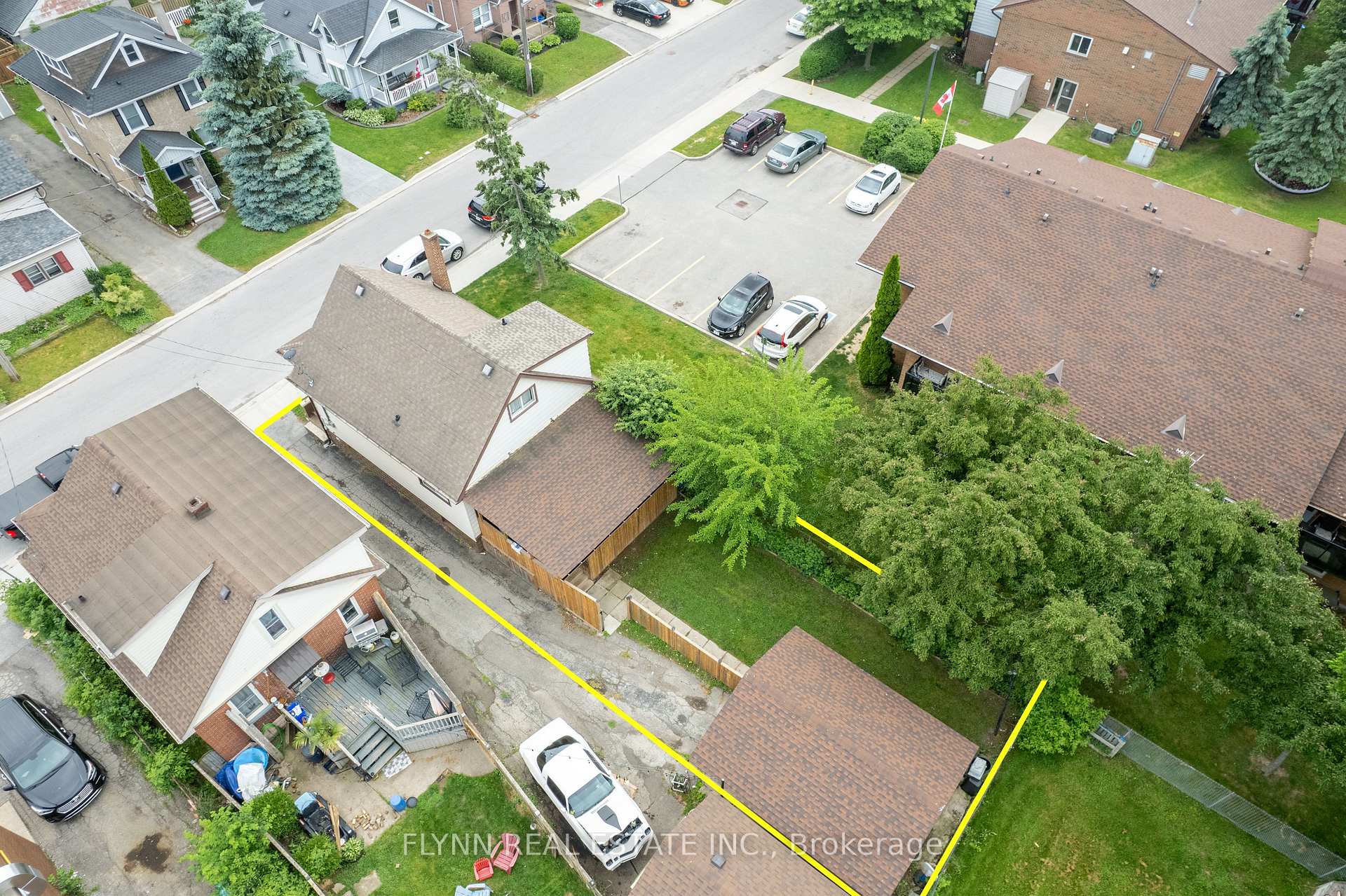 Photo 32 of 116 Elmview Street W, Welland, Prince Charles — HOMEH
