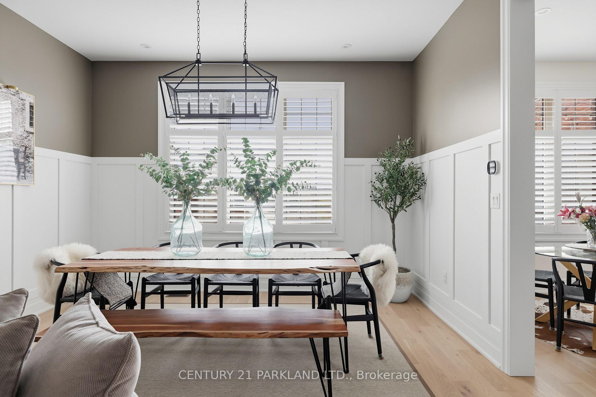 Photo 10 of 34 Chorus Crescent, Vaughan, Kleinburg — HOMEH