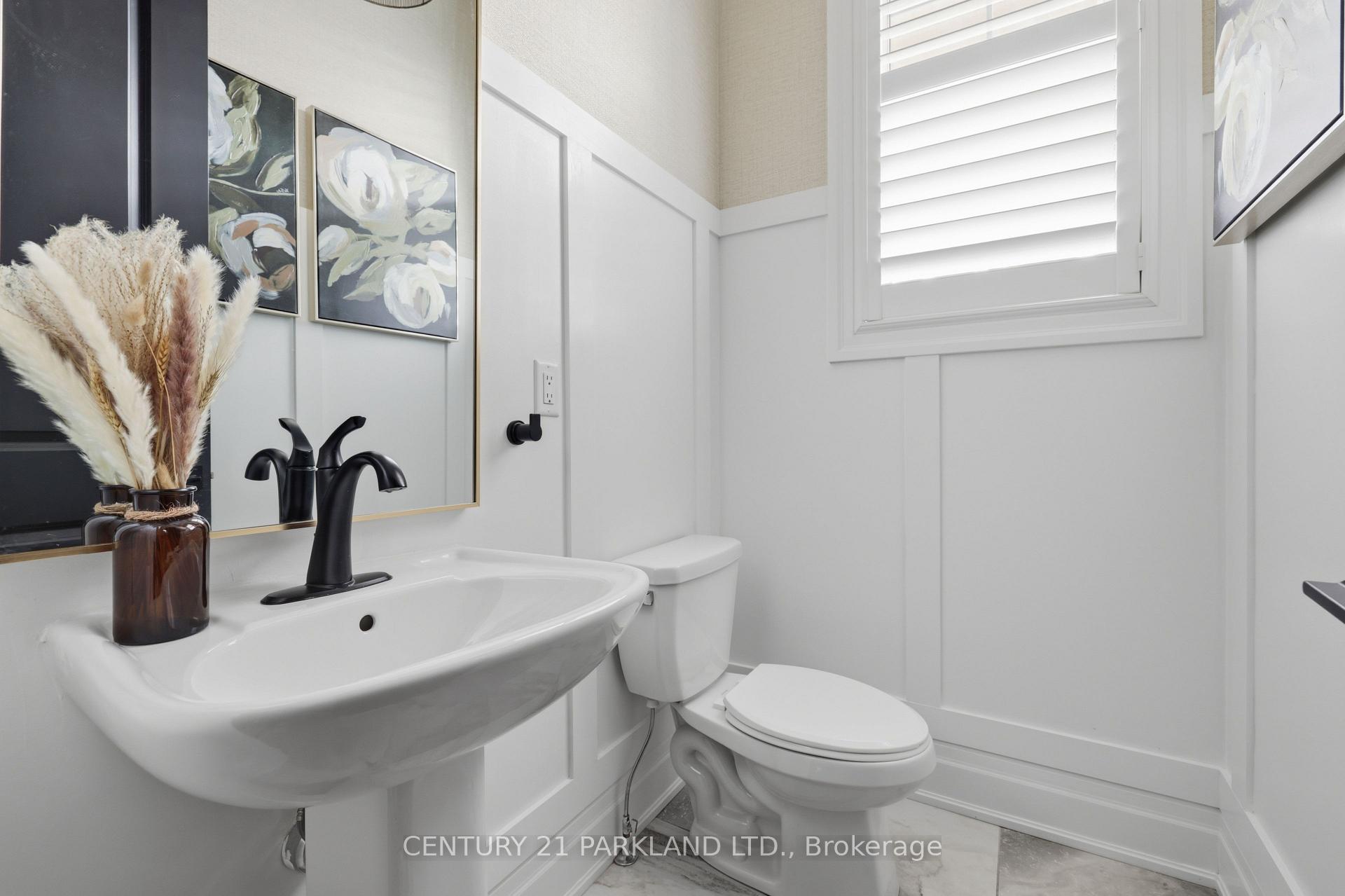 Photo 16 of 34 Chorus Crescent, Vaughan, Kleinburg — HOMEH