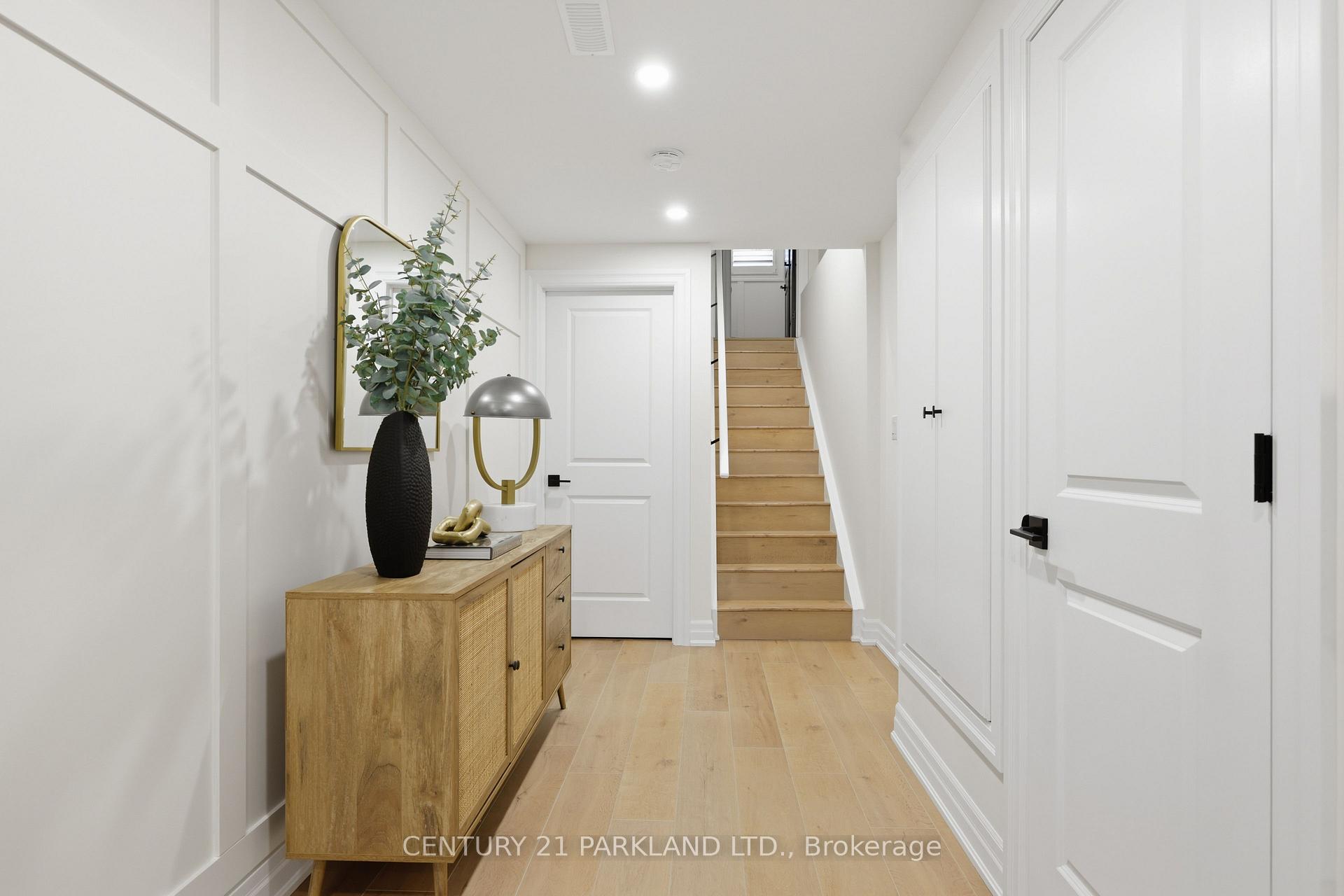 Photo 32 of 34 Chorus Crescent, Vaughan, Kleinburg — HOMEH