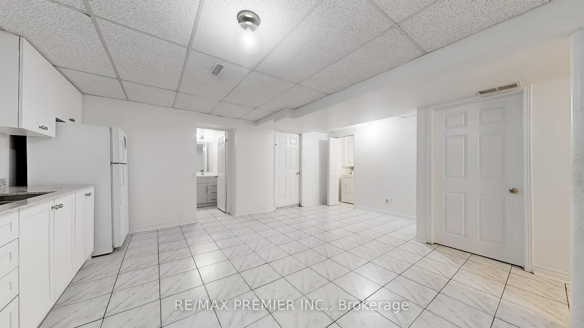Photo 8 of 19 Jackman Crescent, Vaughan, West Woodbridge — HOMEH