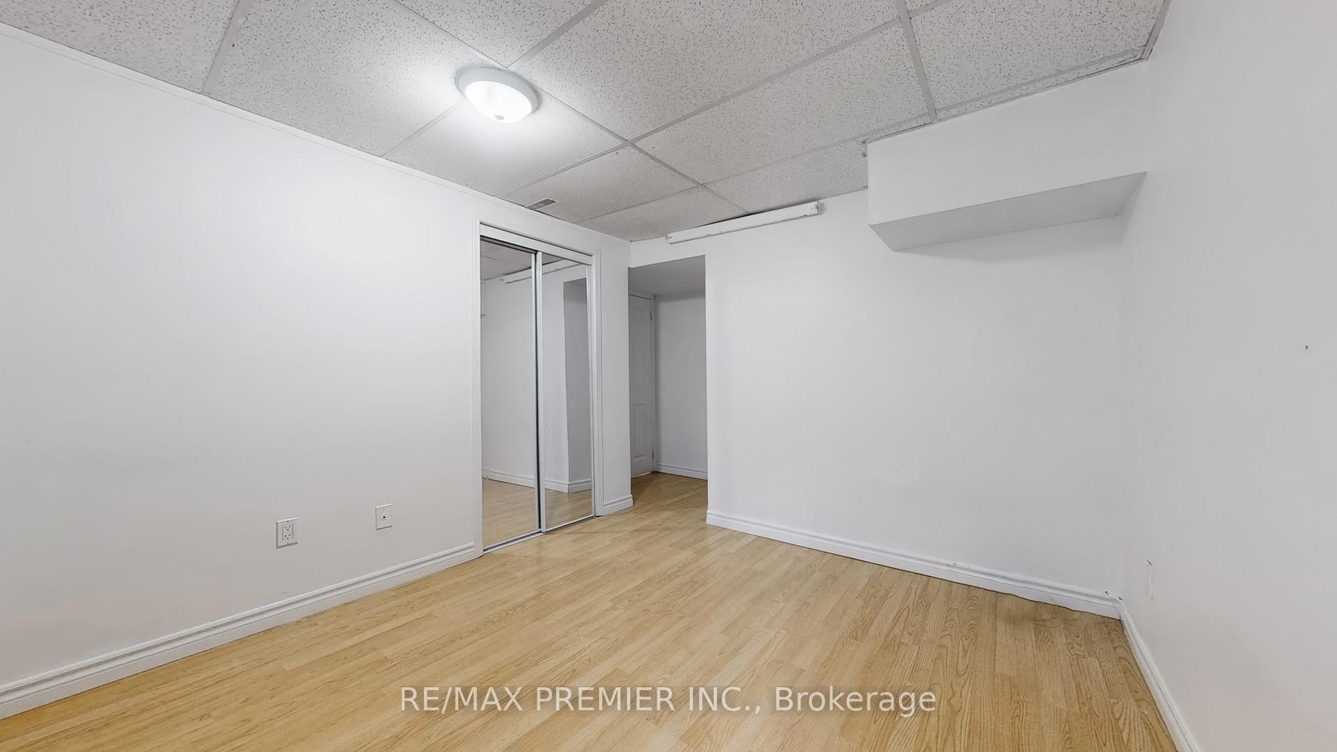 Photo 14 of 19 Jackman Crescent, Vaughan, West Woodbridge — HOMEH
