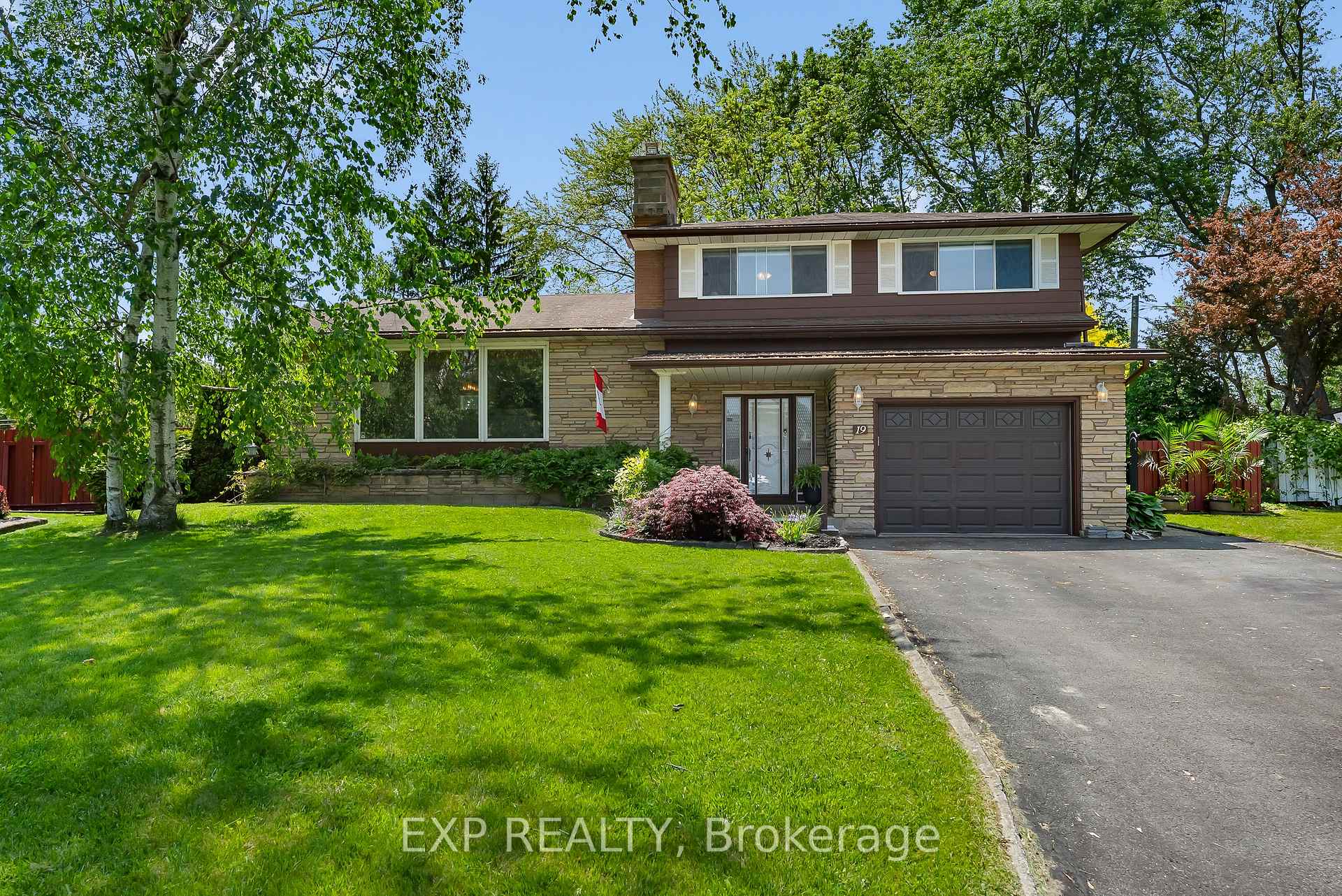 Photo 1 of 19 Oak Court, Welland, Prince Charles — HOMEH