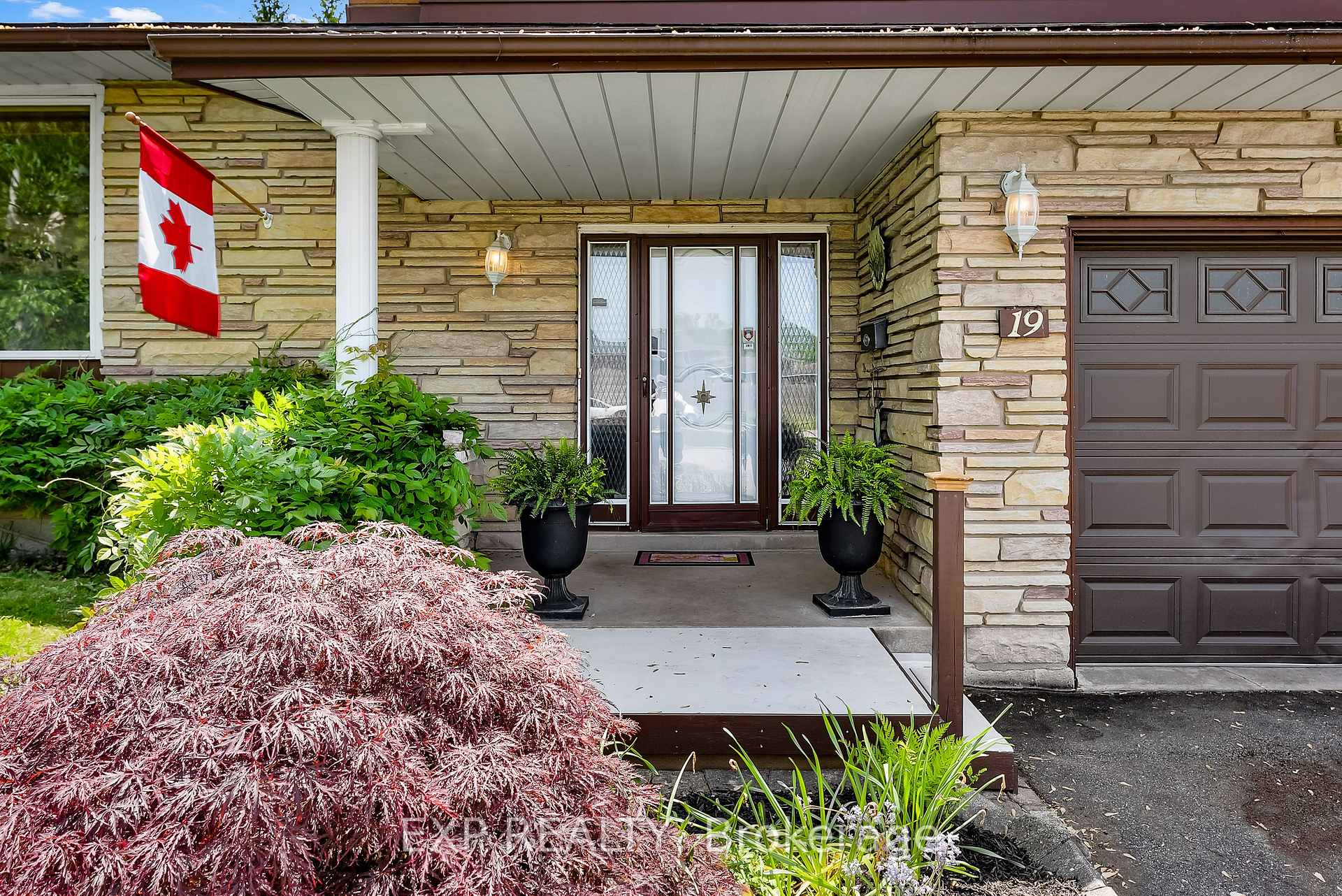 Photo 7 of 19 Oak Court, Welland, Prince Charles — HOMEH