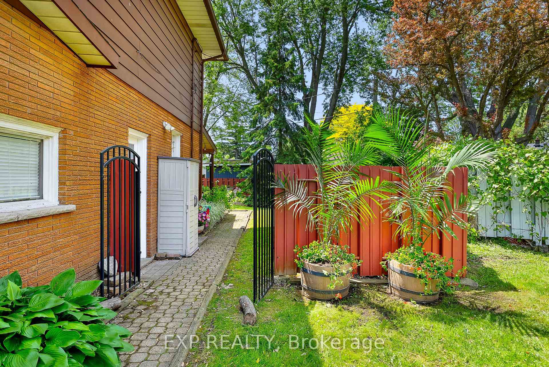 Photo 8 of 19 Oak Court, Welland, Prince Charles — HOMEH
