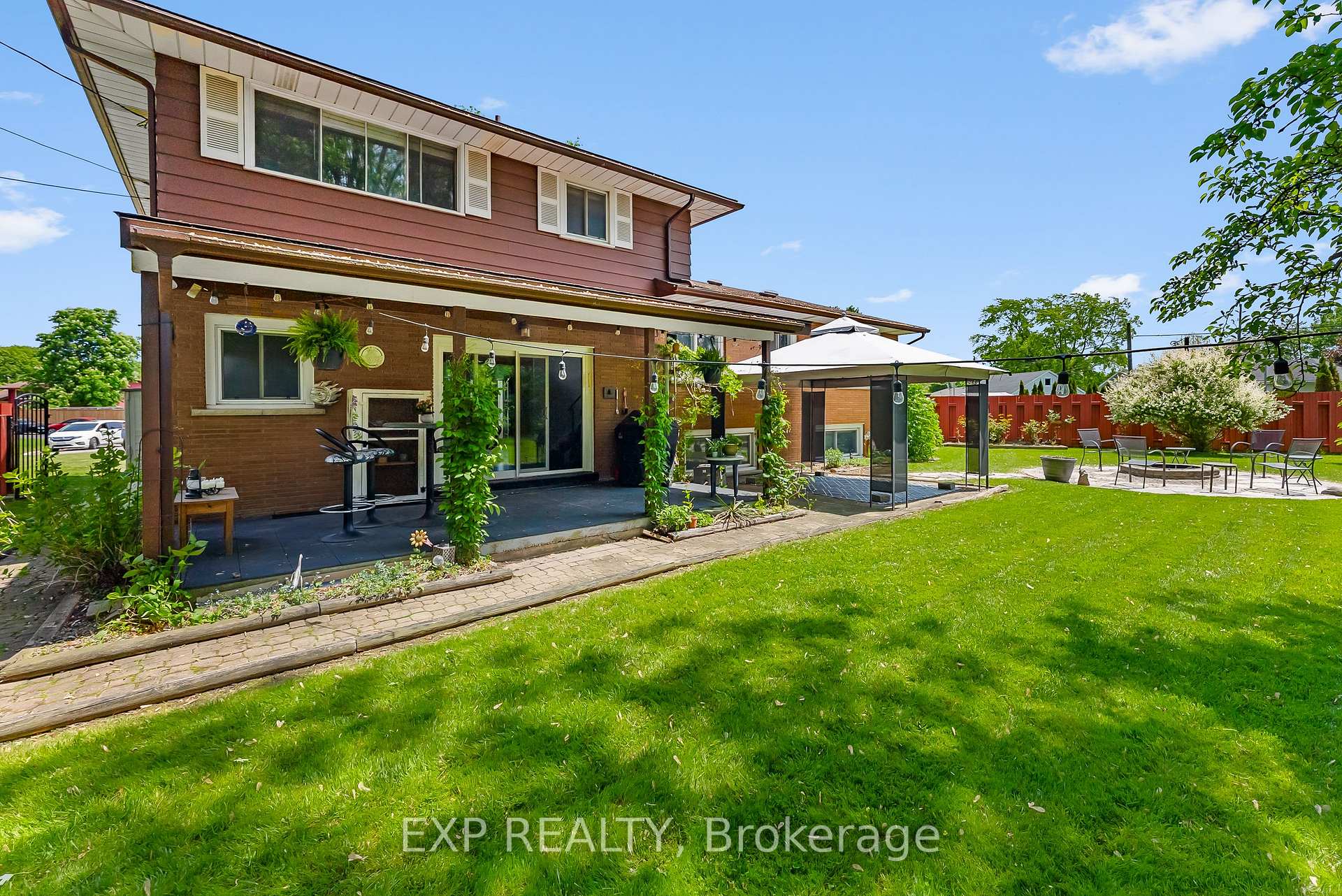 Photo 11 of 19 Oak Court, Welland, Prince Charles — HOMEH