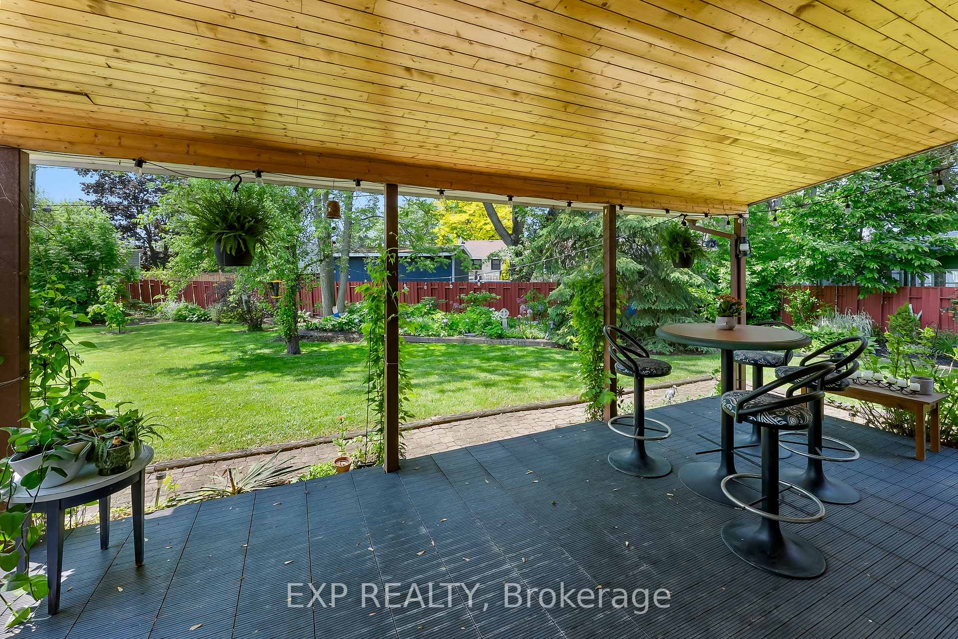 Photo 12 of 19 Oak Court, Welland, Prince Charles — HOMEH