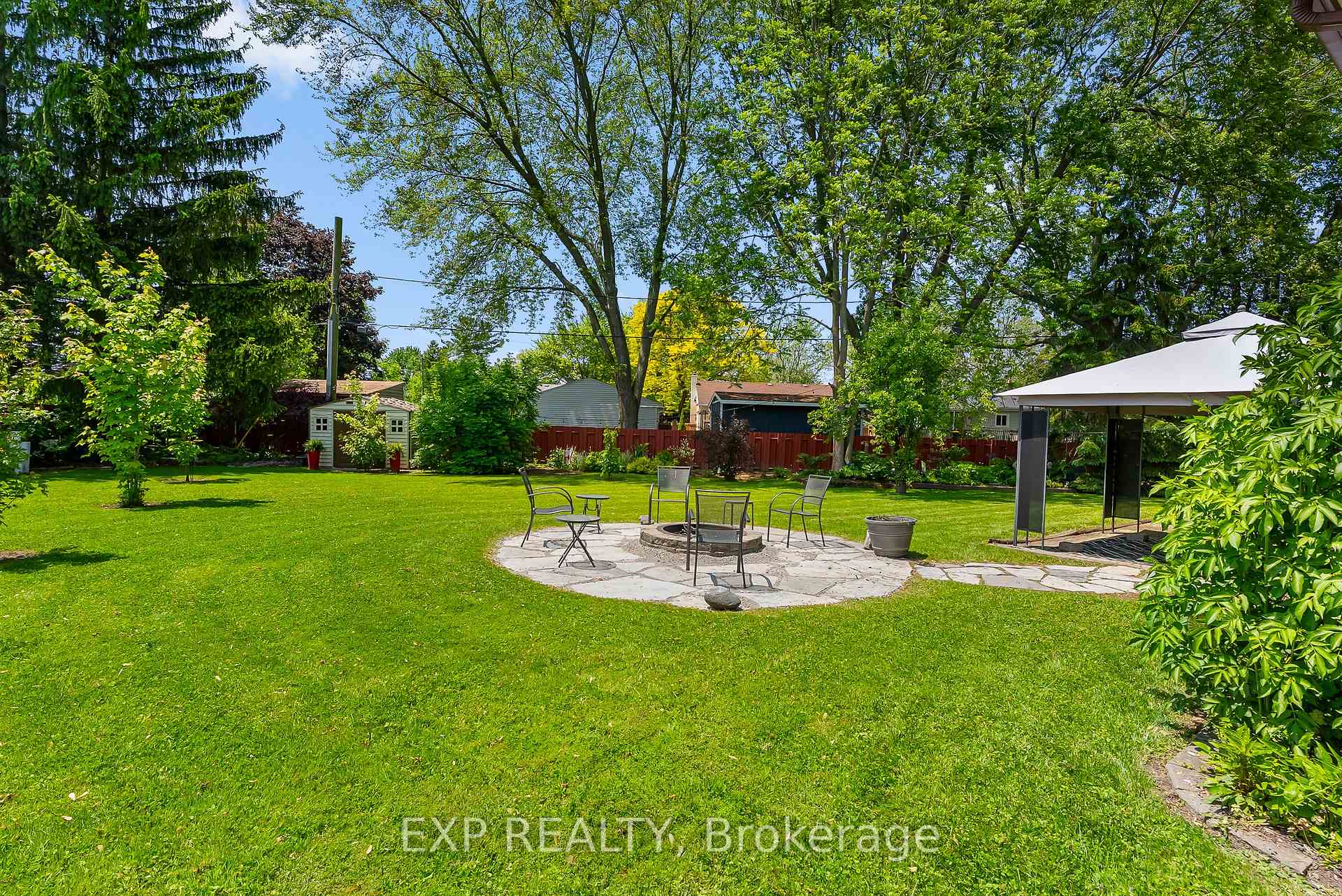 Photo 14 of 19 Oak Court, Welland, Prince Charles — HOMEH
