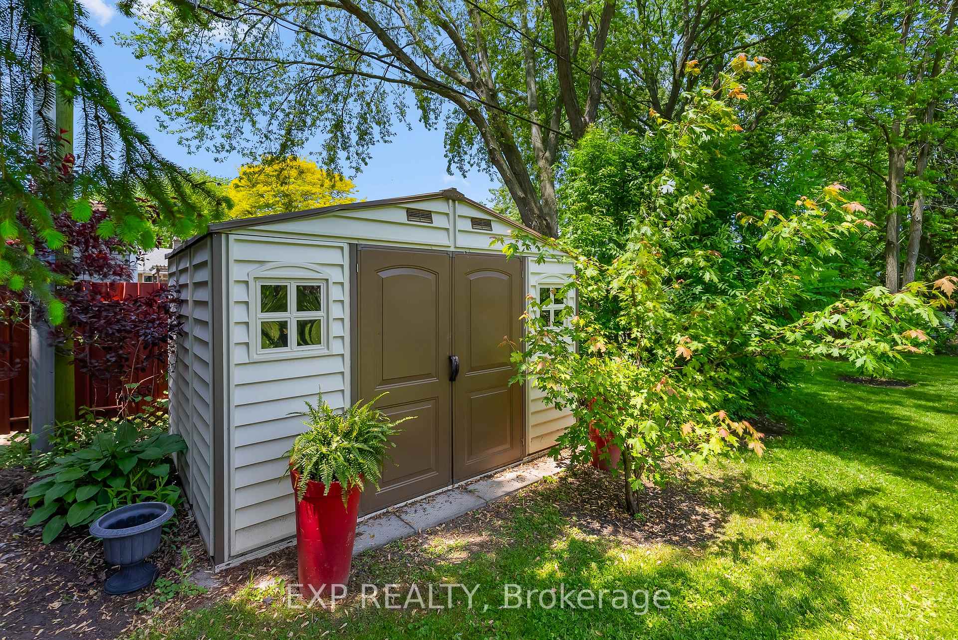 Photo 17 of 19 Oak Court, Welland, Prince Charles — HOMEH